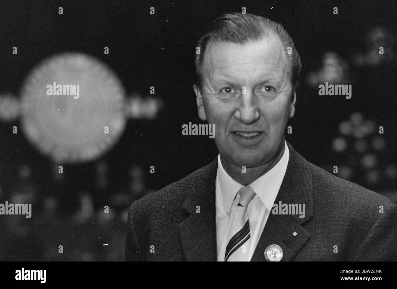 Aktuell 22-2-1969: Mit 600.000 dahinter. Neuer Vorsitzender der Nationalen Organisation Norwegens ist Tor Aspengren. Derselbe Kongress, der ihn zum Vorsitzenden wählte, verabschiedete auch ein Aktionsprogramm für LO - das Programm, das in Zukunft die Leitlinie der union-Bewegung sein wird. Foto: Ivar Aaserud / aktuell / NTB ***Foto wird nicht verarbeitet*** *Text wird automatisch übersetzt* Stockfoto