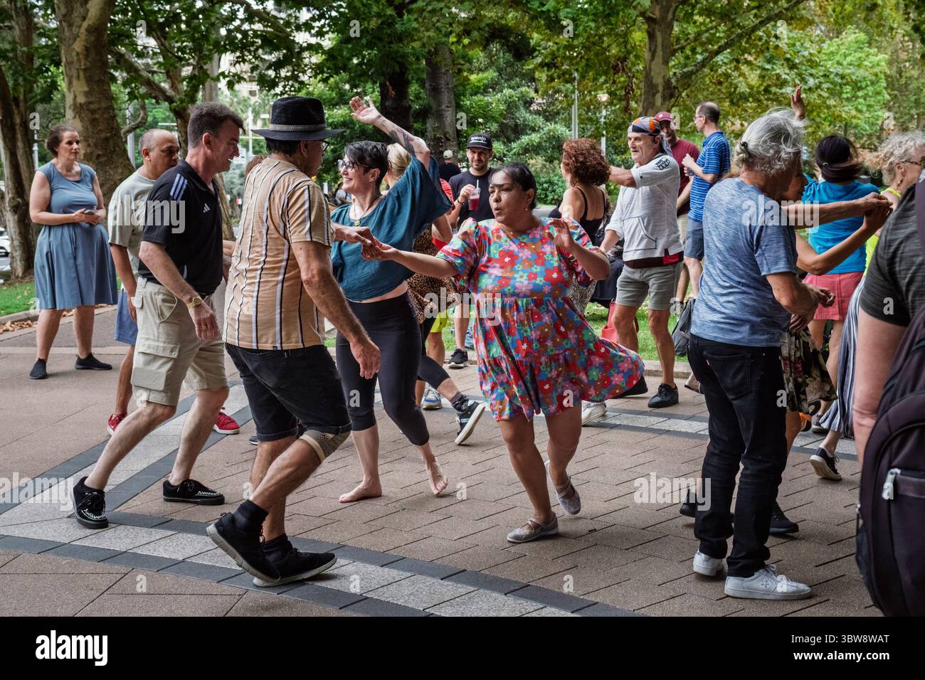 Salsa-Tanz im Hyde Park, Sydney, New South Wales, Australien Stockfoto