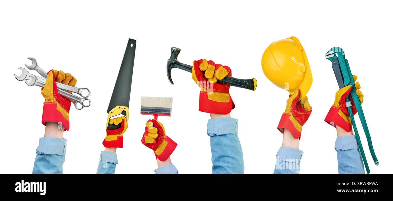 Ein Handsatz für Arbeiter hält verschiedene Werkzeuge, Hammer, Schraubendreher, Zangen isoliert auf weiß mit Hintergrund mit Schneidepfad. Arbeitstag oder Stockfoto