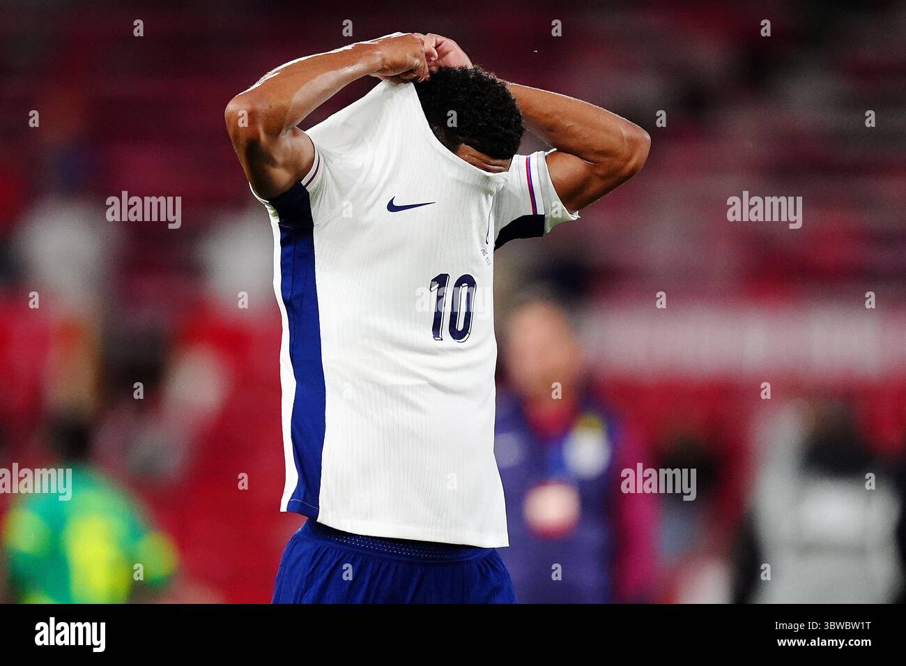 Aktenfoto vom 10-06-2025 von Jude Bellingham reagiert. Real Madrid und England Mittelfeldspieler Jude Bellingham wurde einer Schulteroperation unterzogen. Ausgabedatum: Mittwoch, 16. Juli 2025. Stockfoto