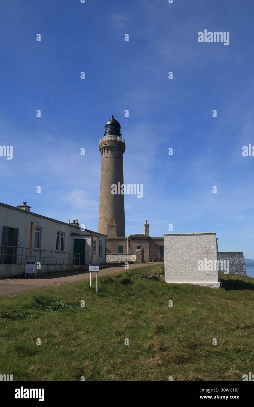 Ardnamurchan Lighthouse. Die Ardnamurchan Peninsula liegt westlich von Fort William in den West Highlands Schottlands. 35 Meter hoher Granitturm. Stockfoto