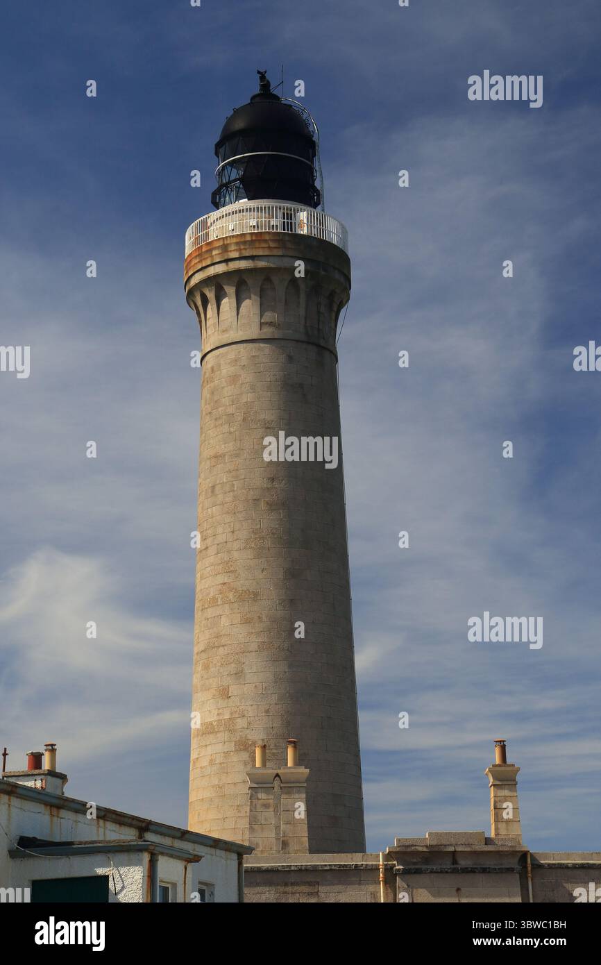 Ardnamurchan Lighthouse. Die Ardnamurchan Peninsula liegt westlich von Fort William in den West Highlands Schottlands. 35 Meter hoher Granitturm. Stockfoto