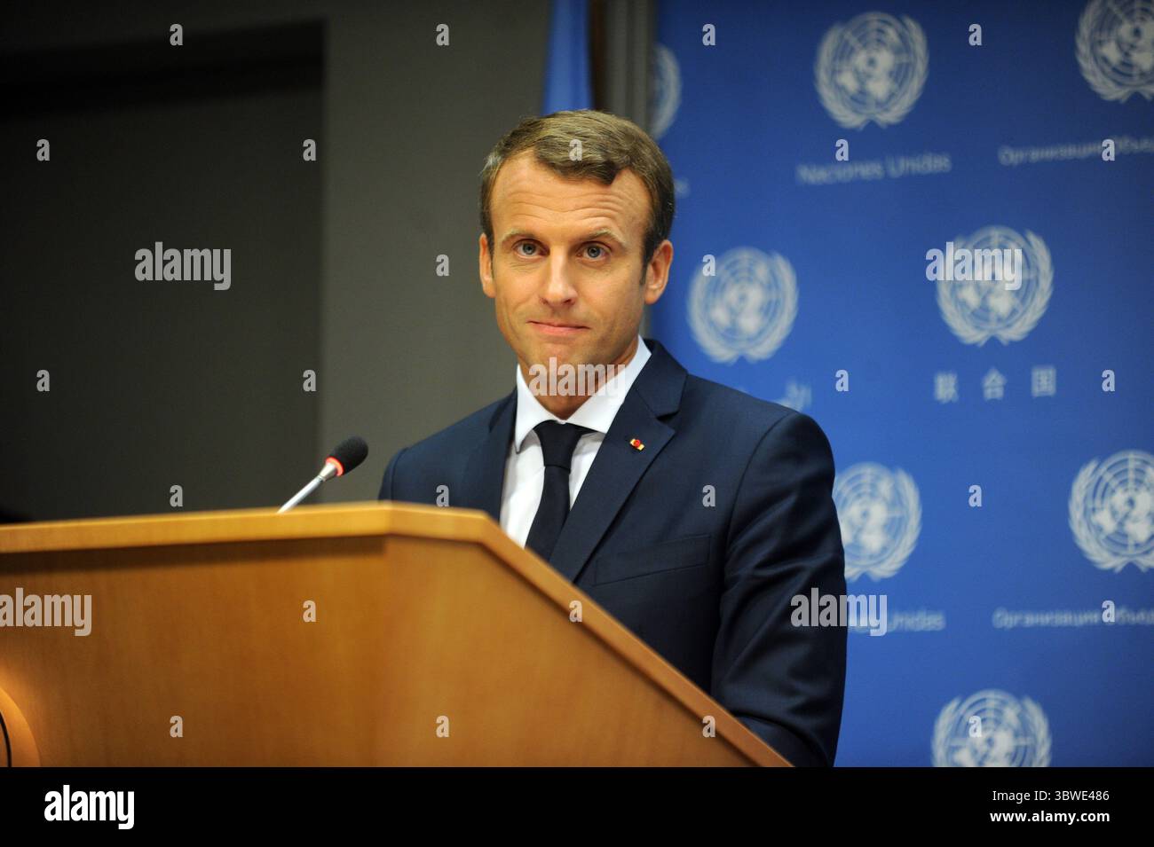 September 2017, Manhattan, New York, USA: NEW YORK, 19. SEPTEMBER: der französische Präsident Emmanuel Macron spricht auf der 72. Generalversammlung der Vereinten Nationen am 19. September 2017 in New York. Dies ist Trumps erster Auftritt in der Generalversammlung, wo er sich mit Bedrohungen aus dem Iran und Nordkorea unter anderem mit globalen Bedenken befasste...Menschen: Französischer Präsident Emmanuel Macron (Credit Image: © SMG via ZUMA Wire) Stockfoto
