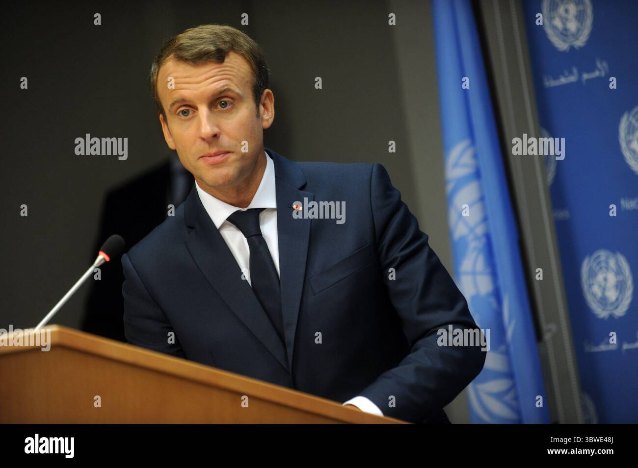 September 2017, Manhattan, New York, USA: NEW YORK, 19. SEPTEMBER: der französische Präsident Emmanuel Macron spricht auf der 72. Generalversammlung der Vereinten Nationen am 19. September 2017 in New York. Dies ist Trumps erster Auftritt in der Generalversammlung, wo er sich mit Bedrohungen aus dem Iran und Nordkorea unter anderem mit globalen Bedenken befasste...Menschen: Französischer Präsident Emmanuel Macron (Credit Image: © SMG via ZUMA Wire) Stockfoto