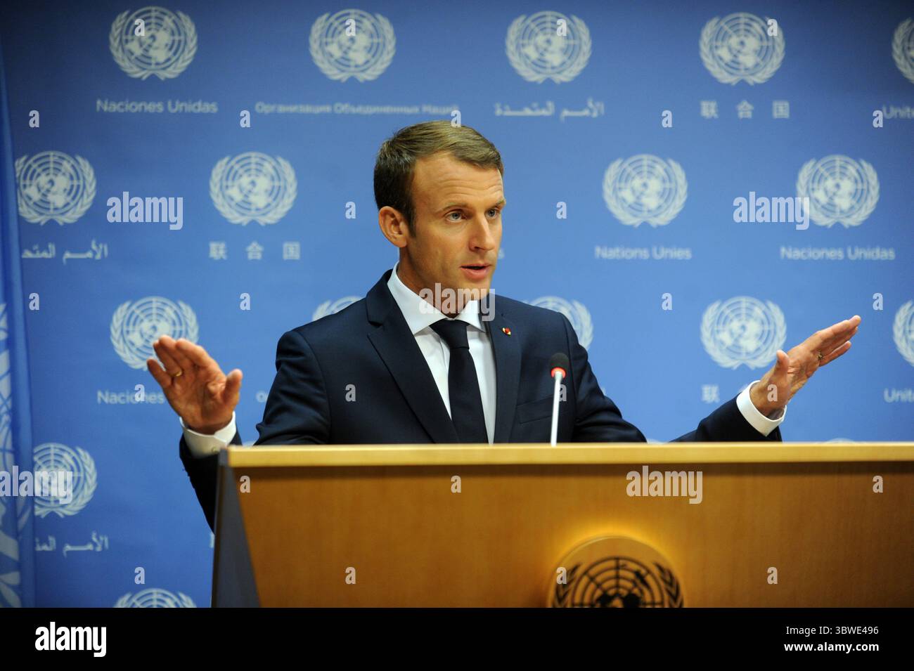 September 2017, Manhattan, New York, USA: NEW YORK, 19. SEPTEMBER: der französische Präsident Emmanuel Macron spricht auf der 72. Generalversammlung der Vereinten Nationen am 19. September 2017 in New York. Dies ist Trumps erster Auftritt in der Generalversammlung, wo er sich mit Bedrohungen aus dem Iran und Nordkorea unter anderem mit globalen Bedenken befasste...Menschen: Französischer Präsident Emmanuel Macron (Credit Image: © SMG via ZUMA Wire) Stockfoto