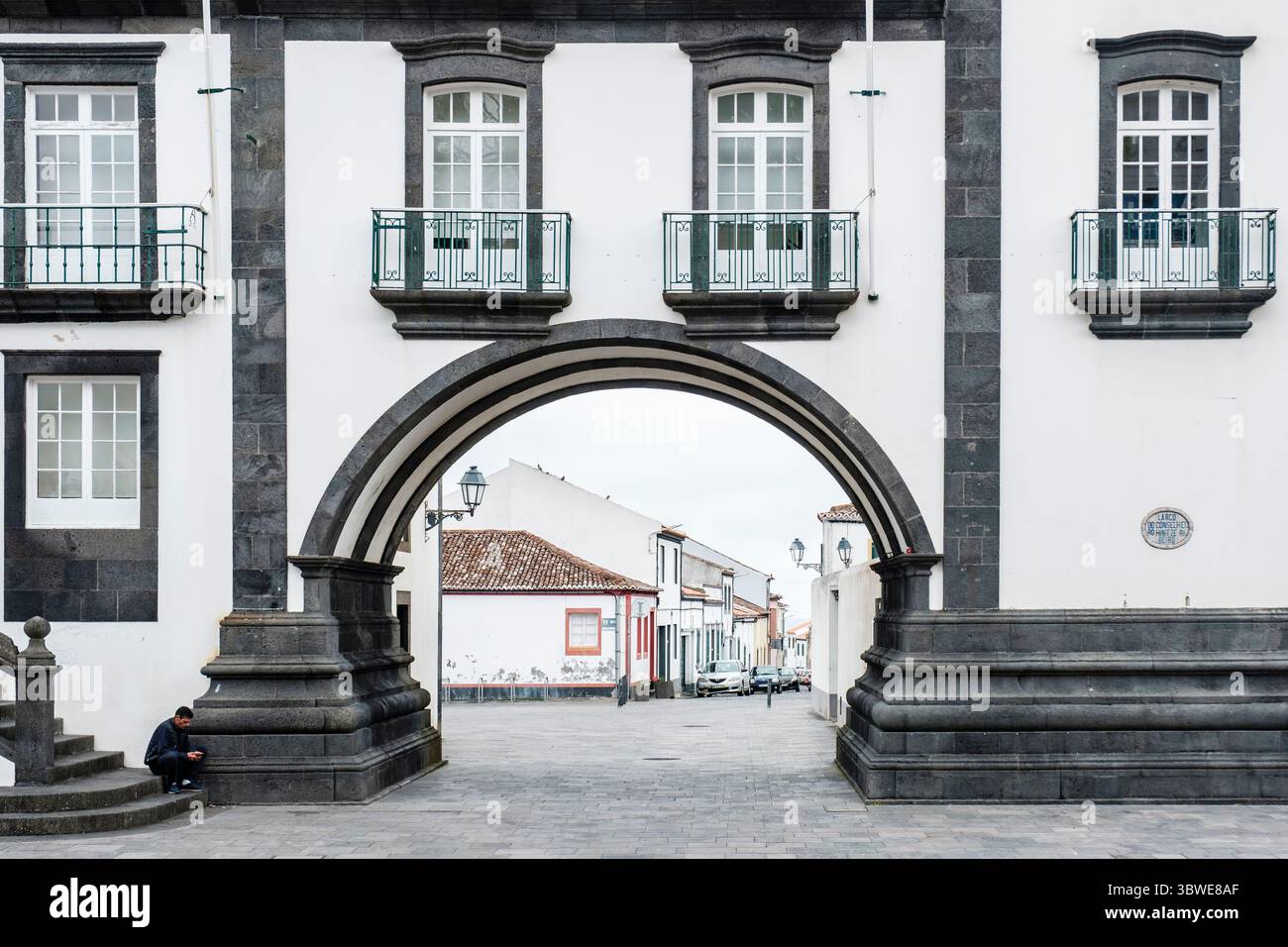 Janela Manuelina, Manueline portugiesischer spätgotischer Architekturstil, Ribeira Grande Rathaus, Sao Miguel Island, Azoren, Portugal Stockfoto