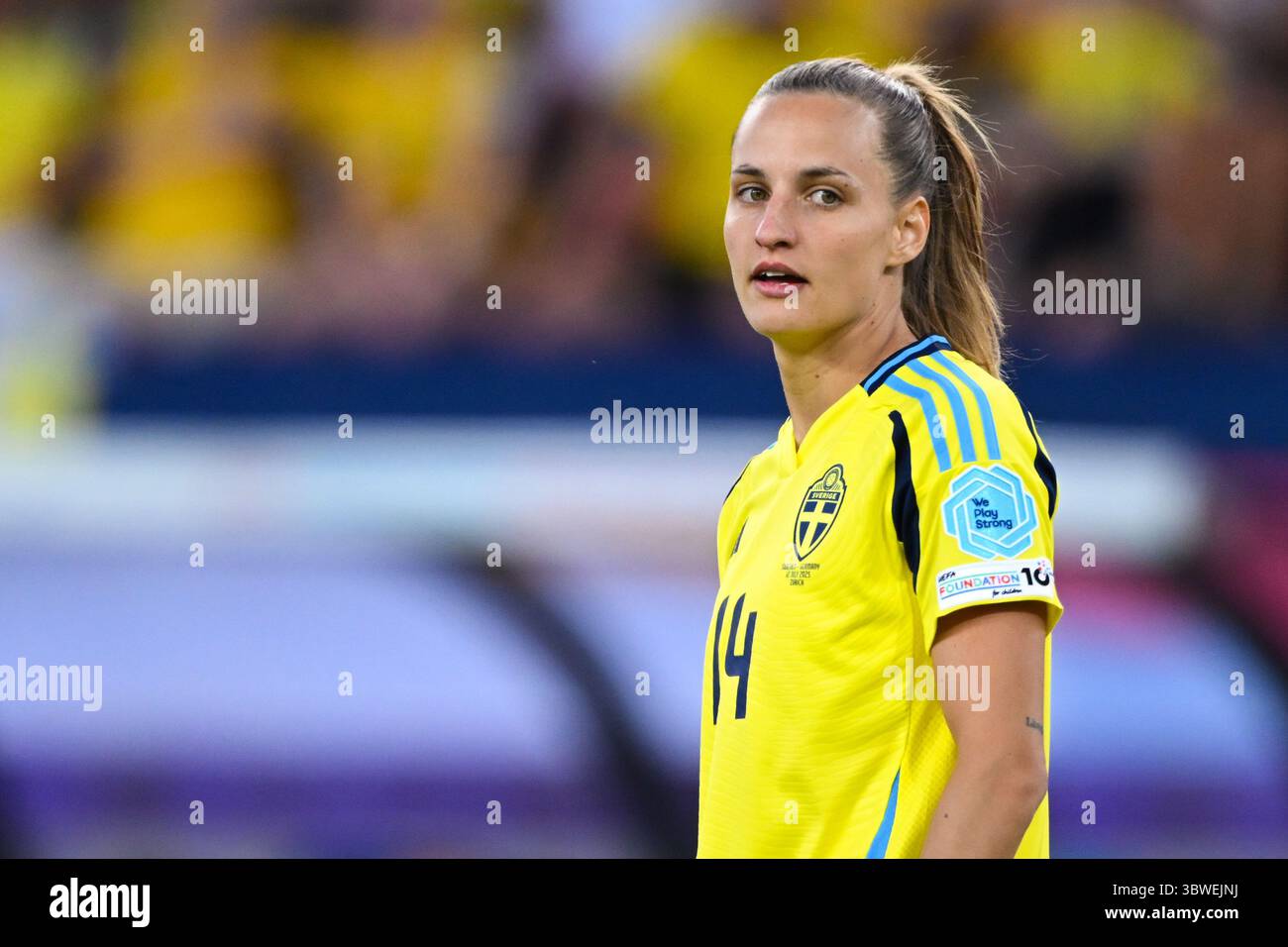 ZÜRICH - Nathalie Bjorn von Schweden während des EM-Gruppenspiels zwischen Schweden und Deutschland im Stadion Letzigrund in Zürich. ANP | Hollandse Hoogte | GERRIT VAN KEULEN Stockfoto