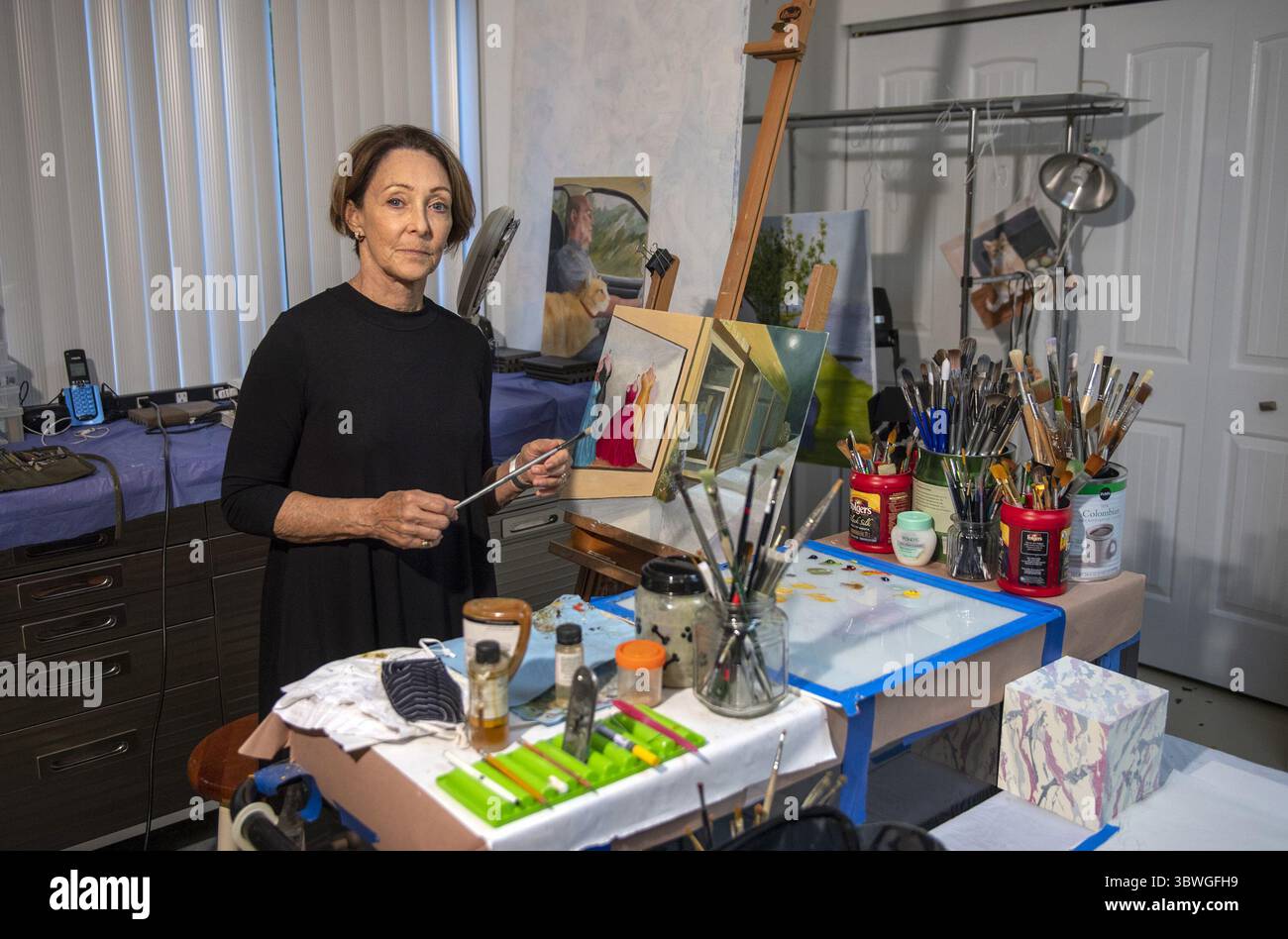 2. Januar 2021, USA: Daryl Miller sagt, dass sie einen Großteil ihrer selbstauferlegten Sperrkunst in ihrem Atelier verbracht hat. (Kreditbild: © TNS via ZUMA Wire) Stockfoto