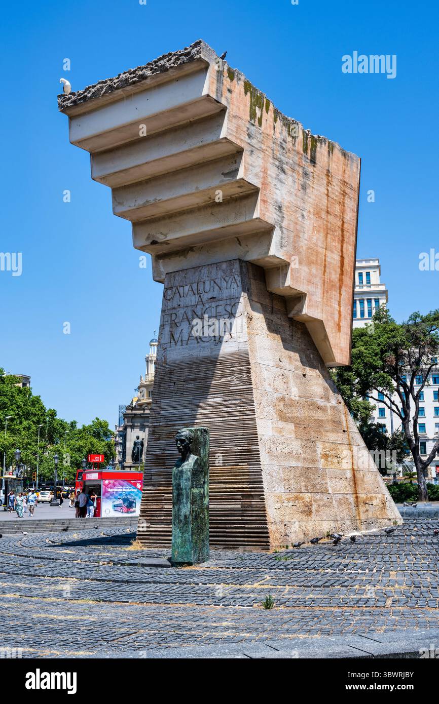 Monument Francesc Macià auf der Plaza de Catalunya im Stadtteil Eixample von Barcelona in der spanischen Region Katalonien Stockfoto