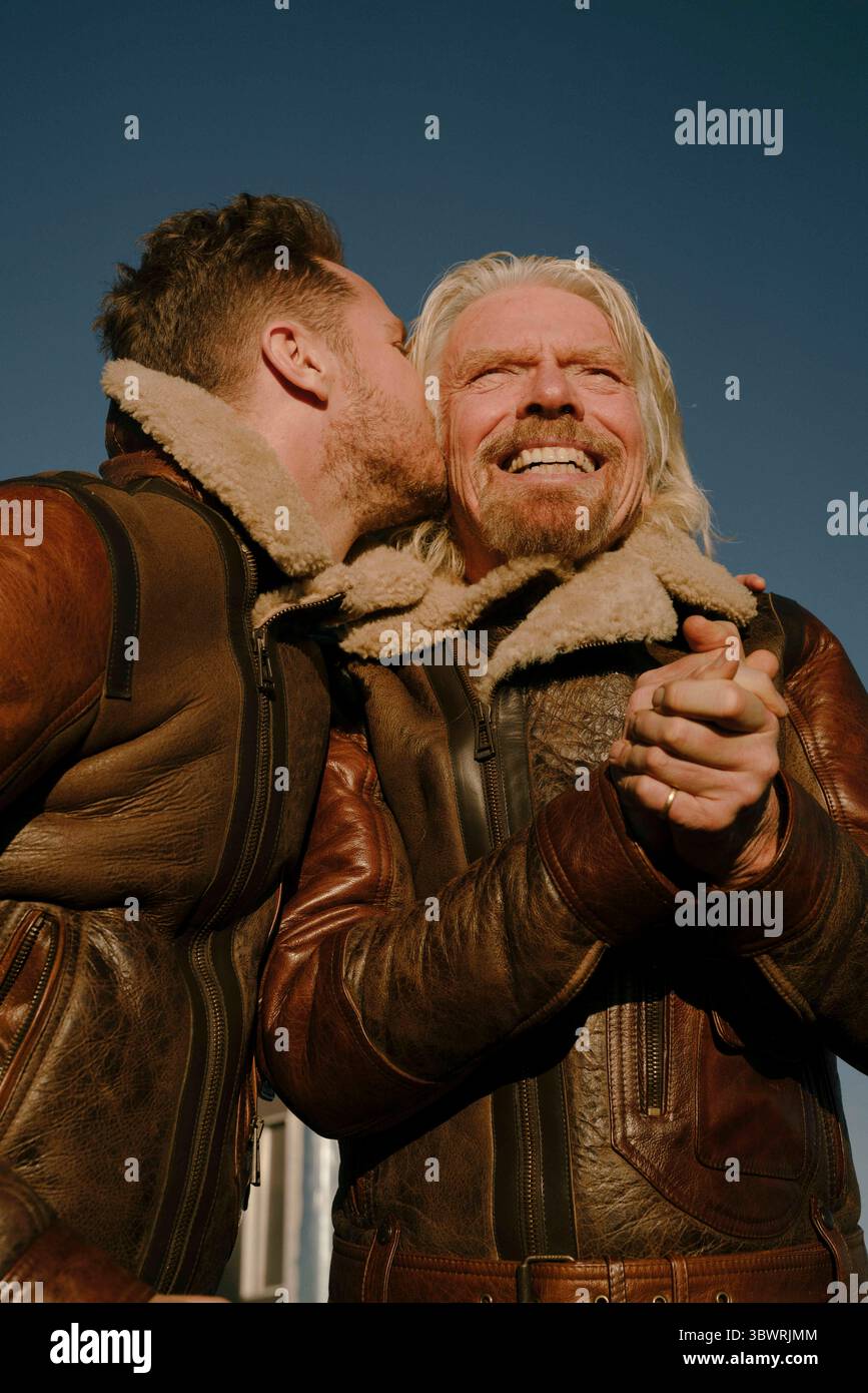 13. Dezember 2018, Mojave, Kalifornien, USA: Der Gründer von Virgin Galactic Sir RICHARD BRANSON und SAM BRANSON während des ersten Spaceflight 2018 von Virgin Galactic im Mojave Testzentrum in Kalifornien. (Kreditbild: © Virgin Galactic/ZUMA Wire) Stockfoto