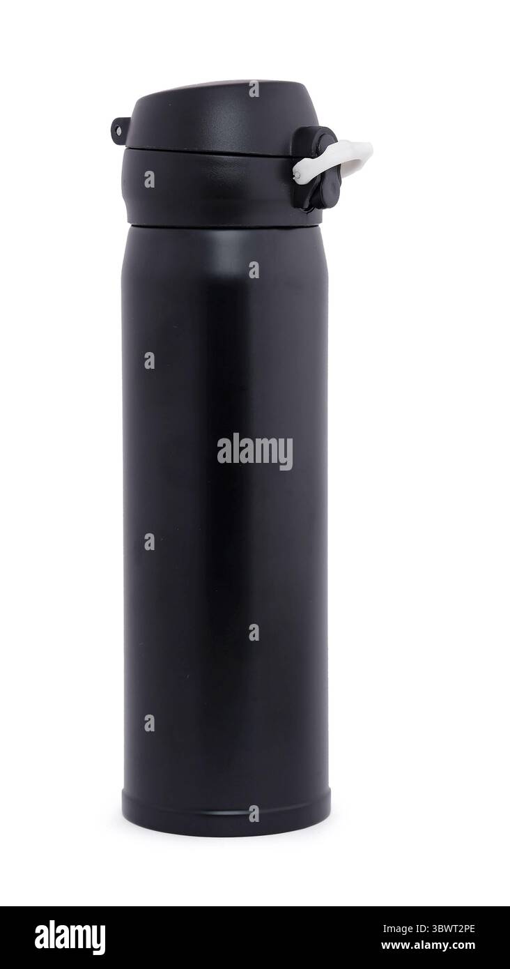 Schlanke, schwarze, isolierte Reiseflasche mit sicherem Klappdeckel und Verriegelungsmechanismus. Ideal für heiße oder kalte Getränke unterwegs. Strapazierfähig, minimalistisch, A Stockfoto