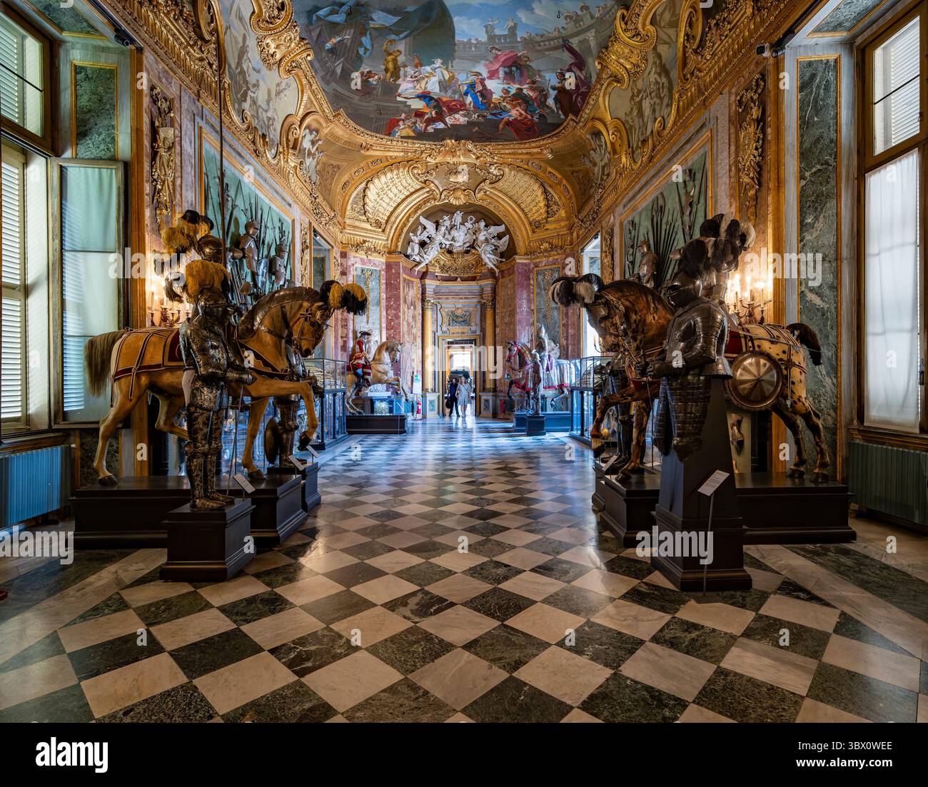 Turin, Italien - 9. September 2023: Ballsaal des Palazzo reale (Königspalast) in Turin. Stockfoto