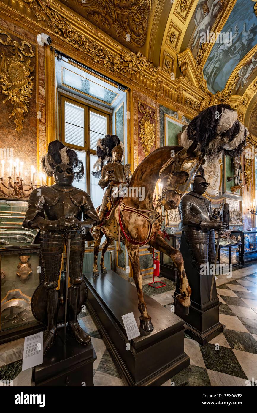 Turin, Italien - 9. September 2023: Ballsaal des Palazzo reale (Königspalast) in Turin. Stockfoto