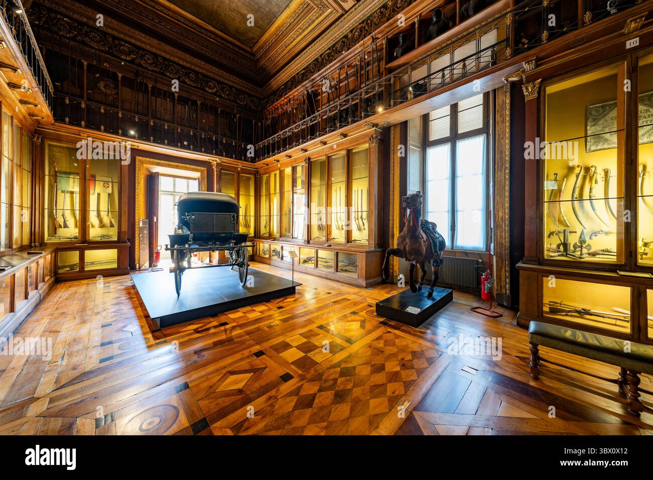 Turin, Italien - 9. September 2023: Ballsaal des Palazzo reale (Königspalast) in Turin. Stockfoto