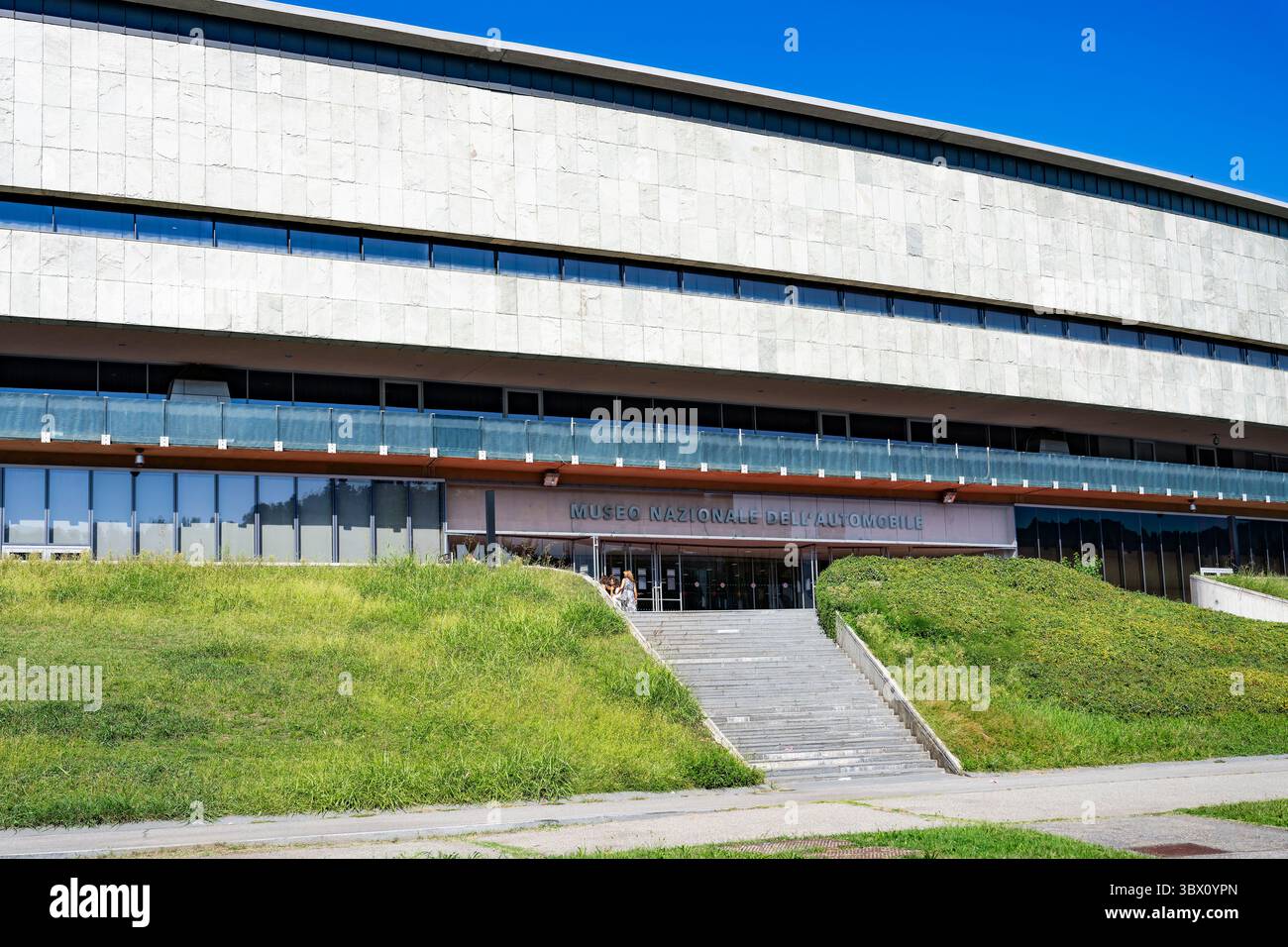 Turin, Italien - 9. September 2023: Sportwagen im Museo Nazionale dell'Automobile (Nationales Automobilmuseum) in Turin. Stockfoto