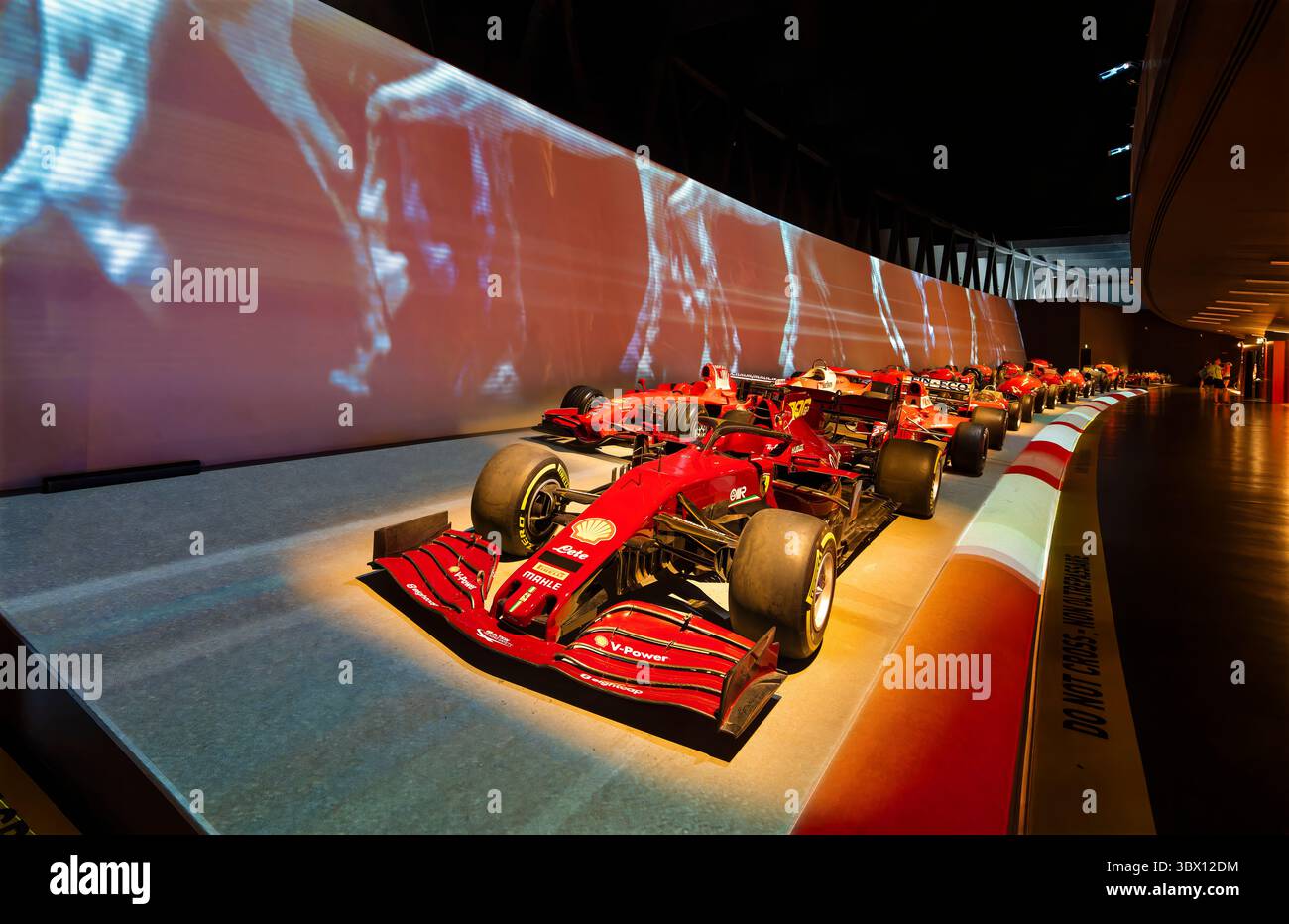 Turin, Italien - 9. September 2023: Sportwagen im Museo Nazionale dell'Automobile (Nationales Automobilmuseum) in Turin. Stockfoto