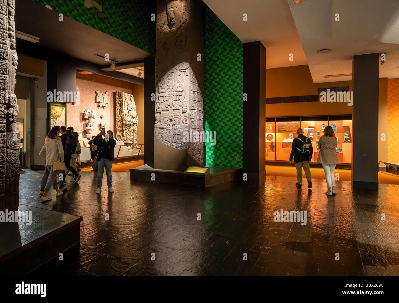 New York, USA - 24. April 2023: Innenansicht des Natural History Museum in New York. Stockfoto
