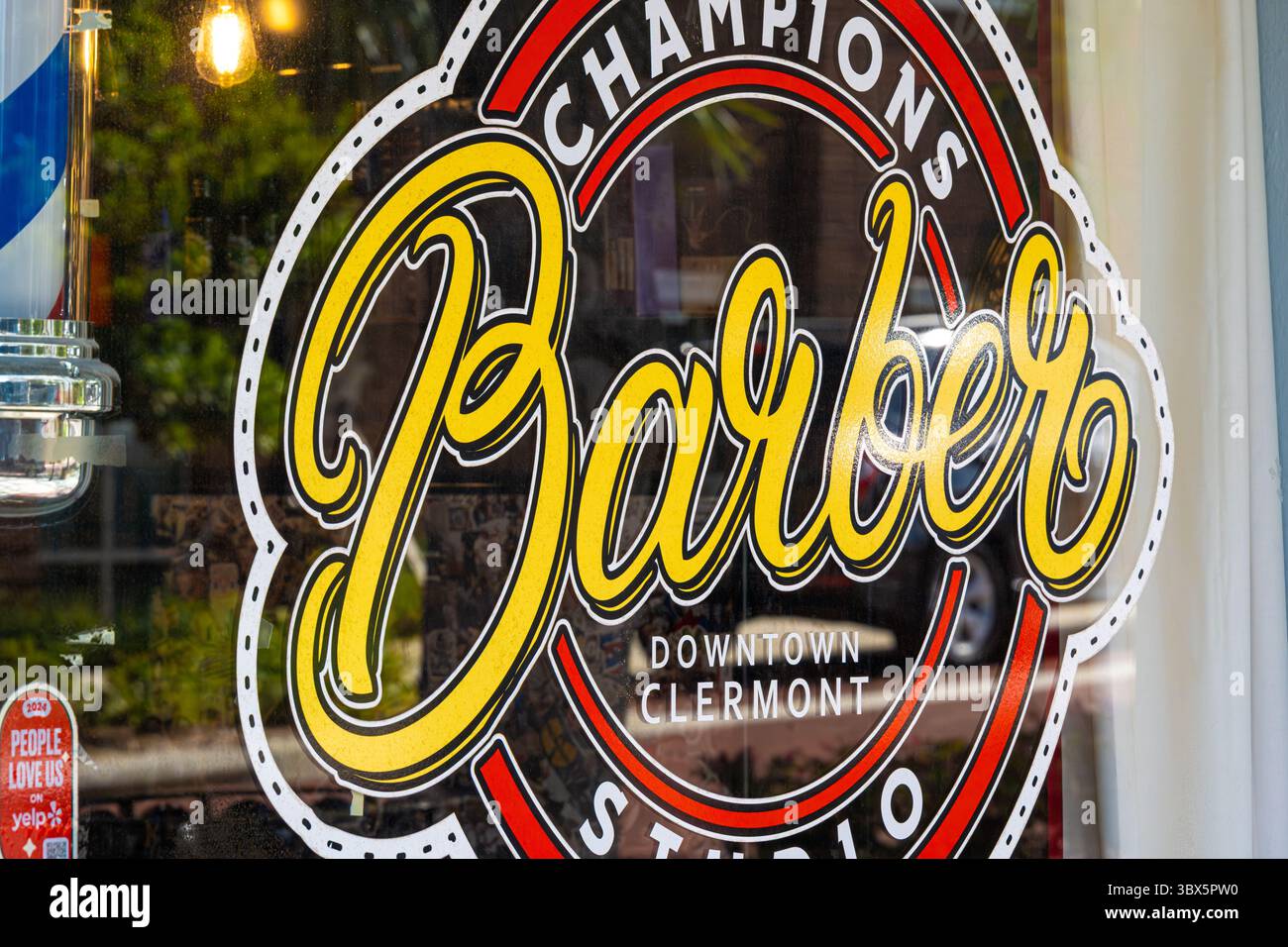 Friseurladen im historischen Stadtzentrum von Clermont, Florida. (USA) Stockfoto
