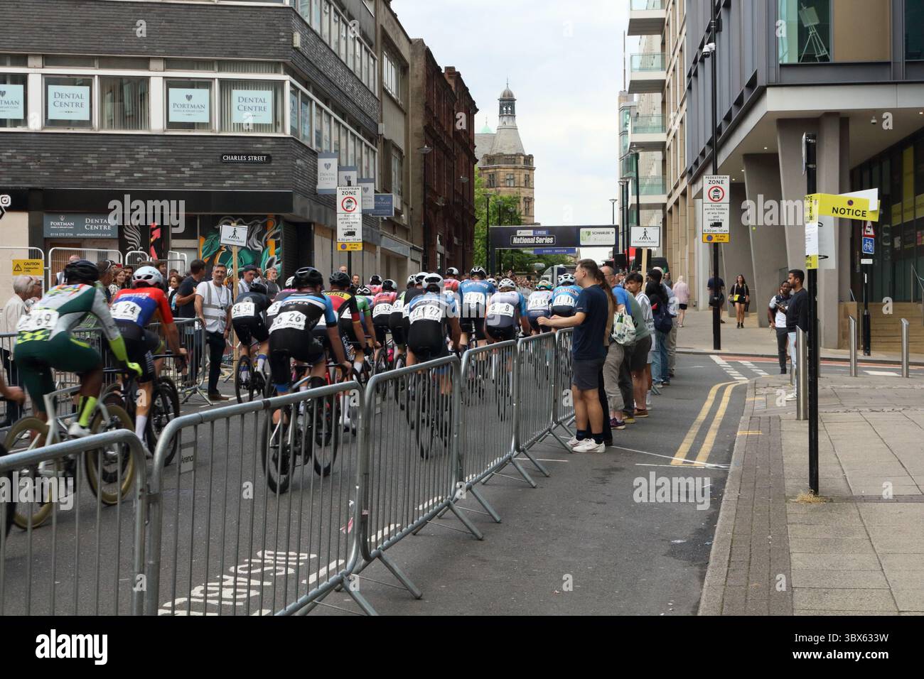 British Cycling Grand Prix, Union Street Sheffield Stadtzentrum England Großbritannien 2025 Radrennen Sportereignis Herren National Series Circuit Stockfoto