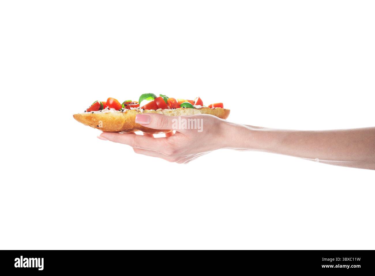 Sandwich mit gebratenem Toast, Frischkäse und Tomaten isoliert auf weißem Hintergrund. Italienische Bruschetta. Stockfoto