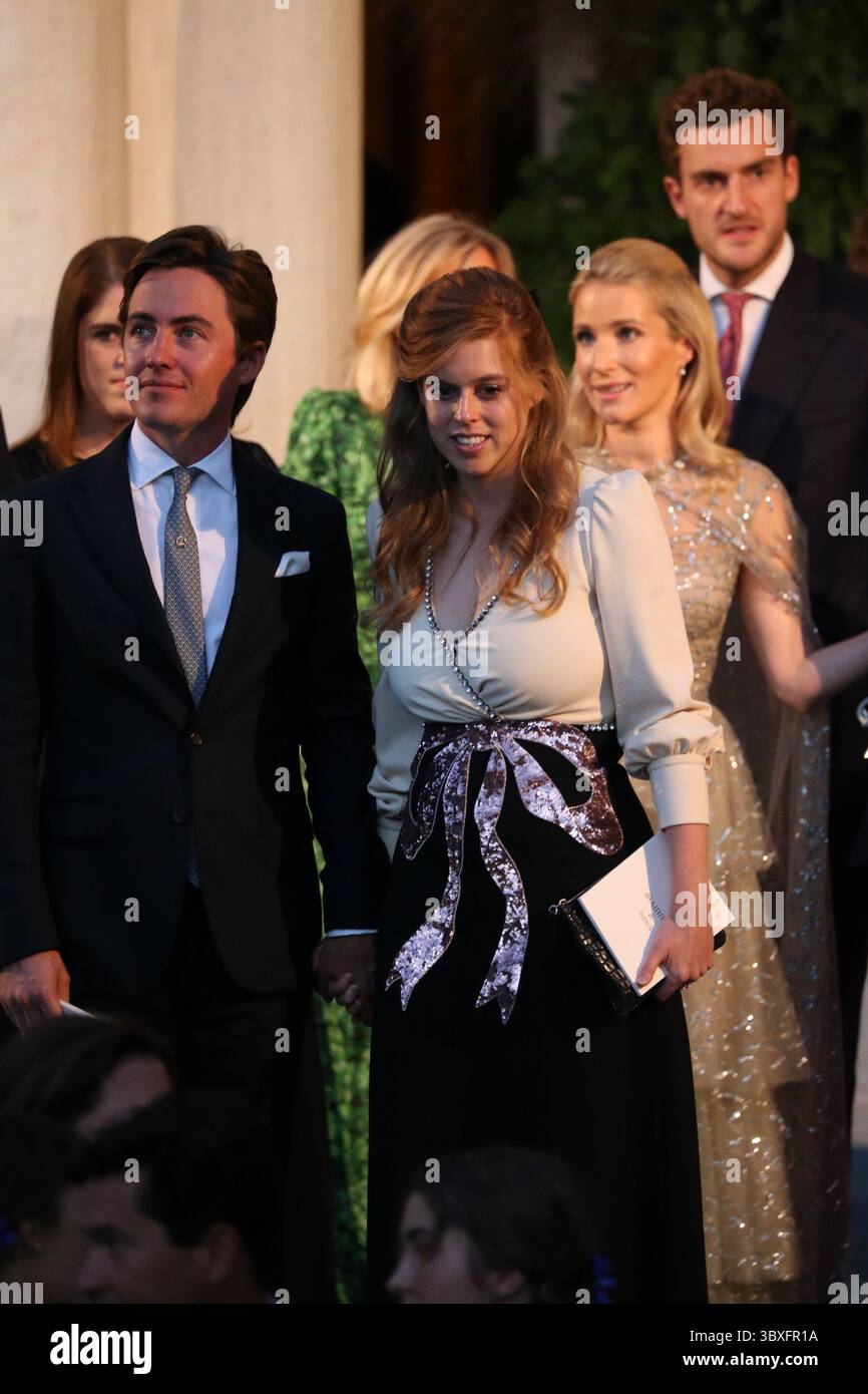 23. Oktober 2021 in Athen, Griechenland: Prinzessin Beatrice von York und Edoardo Mapelli mozzi. Hochzeit von Prinz Philippos und Nina Flohr (Foto: © Aristidis VafeiadakisZUMA Press Wire) Stockfoto