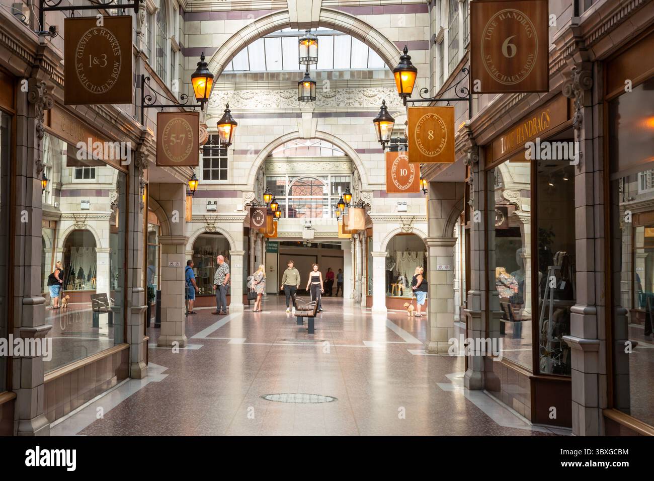 Grosvenor Shopping Centre, Chester, Cheshire, Großbritannien. 2025 Stockfoto