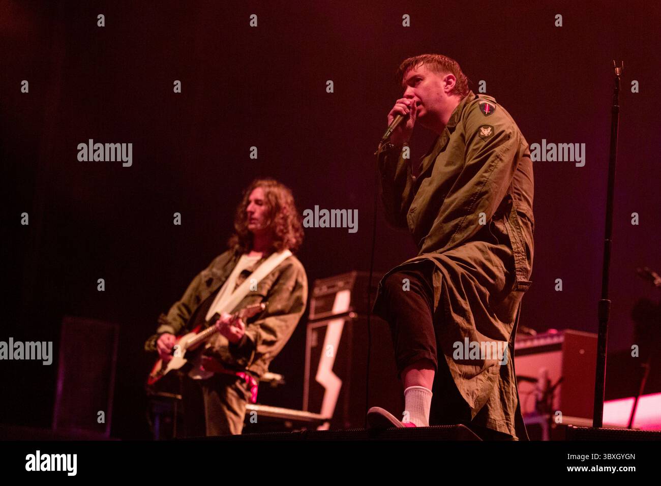 29. Oktober 2021, San Francisco, Kalifornien, USA: NICK VALENSI und JULIAN CASABLANCAS von den Streiks während des Outside Lands Music Festivals in San Francisco, Kalifornien (Credit Image: © Daniel DeSlover/ZUMA Press Wire) Stockfoto