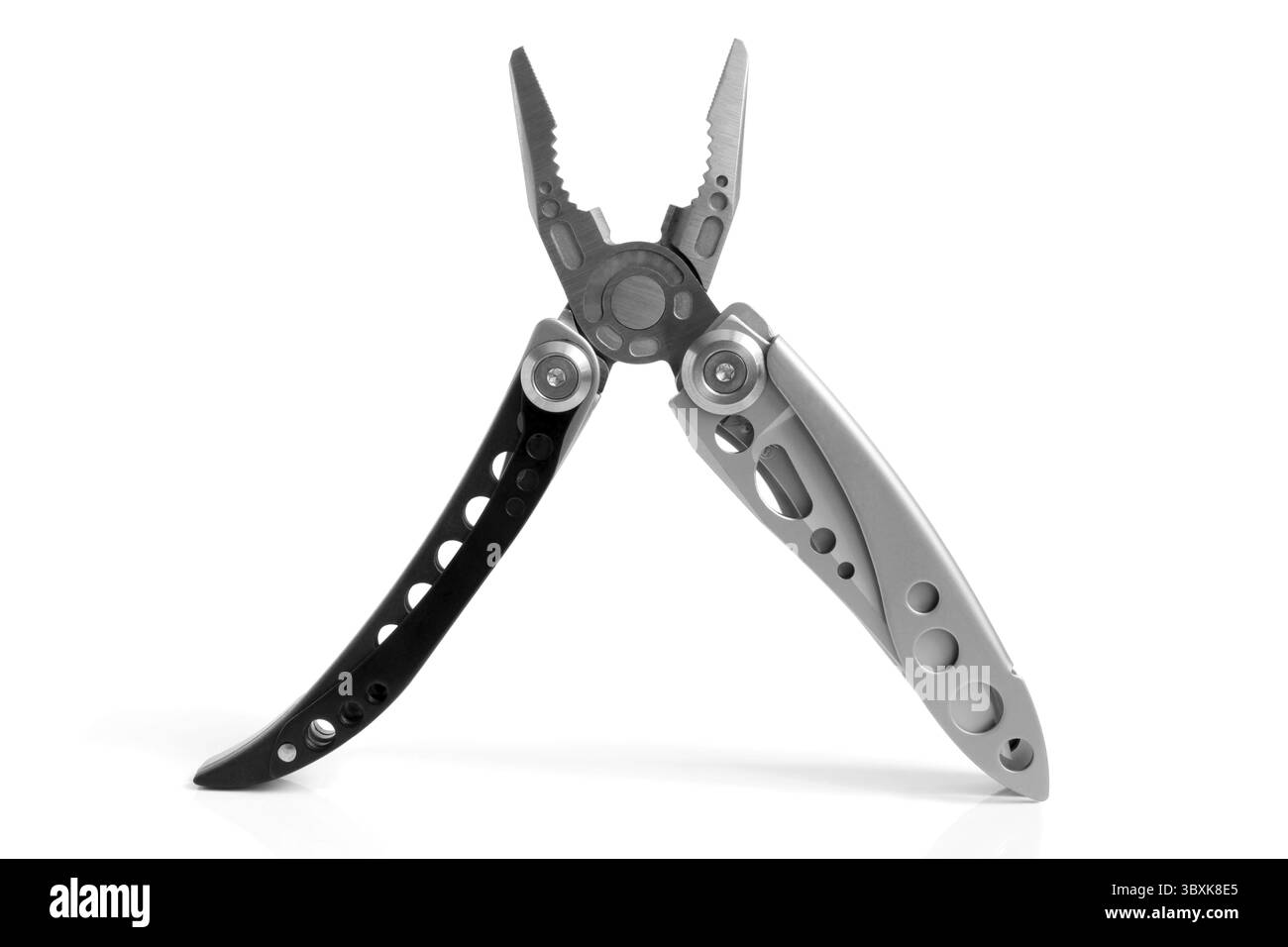 Zange auf weißem Hintergrund Stockfoto