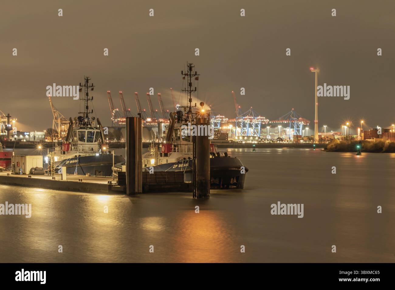Kraftwerke des Hafens Stockfoto