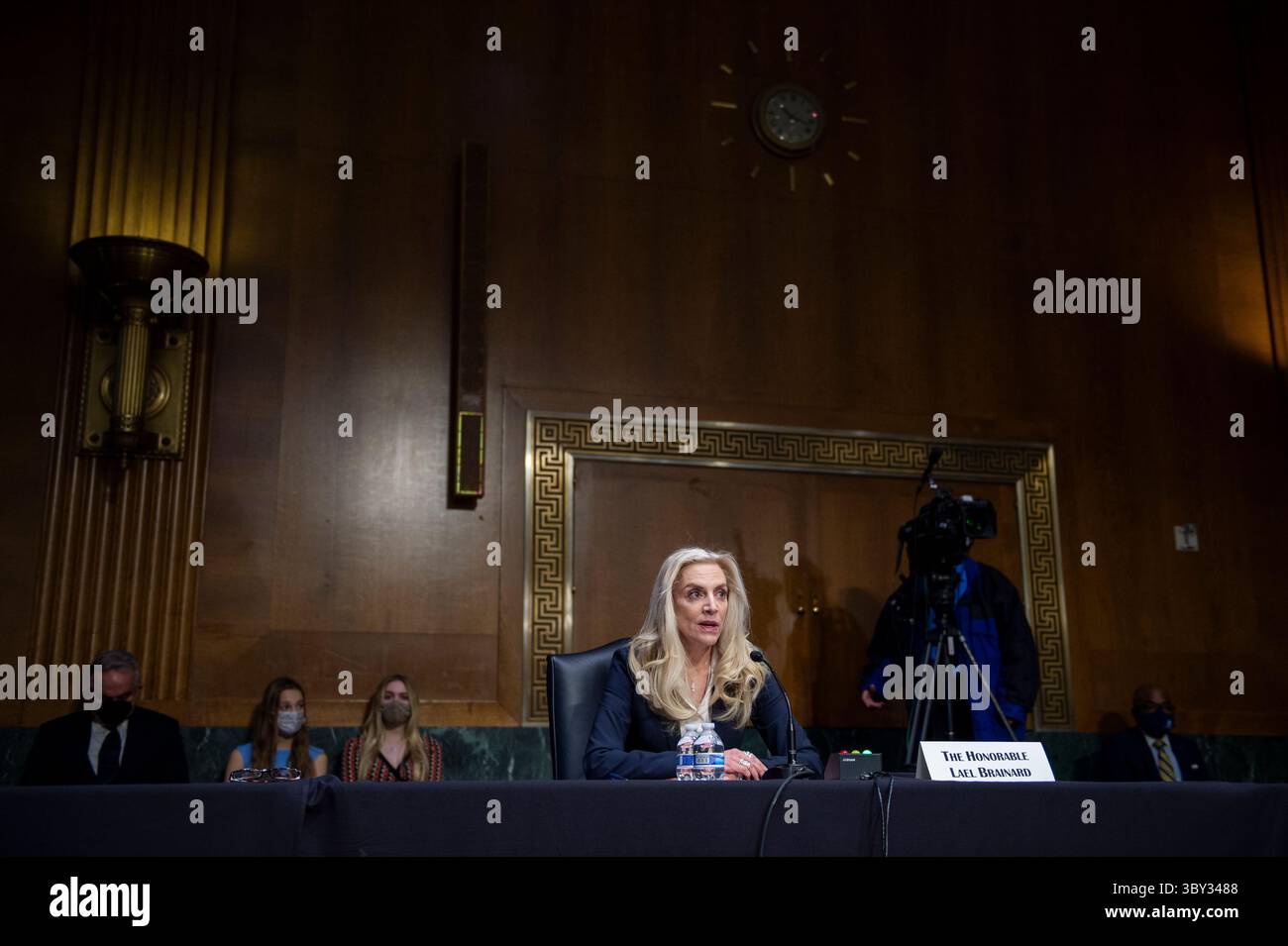 13. Januar 2022, Washington, District of Columbia, USA: Lael Brainard tritt am Donnerstag, 13. Januar 2022 vor einer Anhörung des Senatsausschusses für Banken, Wohnungsbau und Stadtentwicklung zur Ernennung als stellvertretende Vorsitzende des Board of Governors des Federal Reserve Systems im Dirksen Senate Office Building in Washington, DC, vor (Credit Image: © Rod Lamkey/CNP via ZUMA Press Wire) Stockfoto