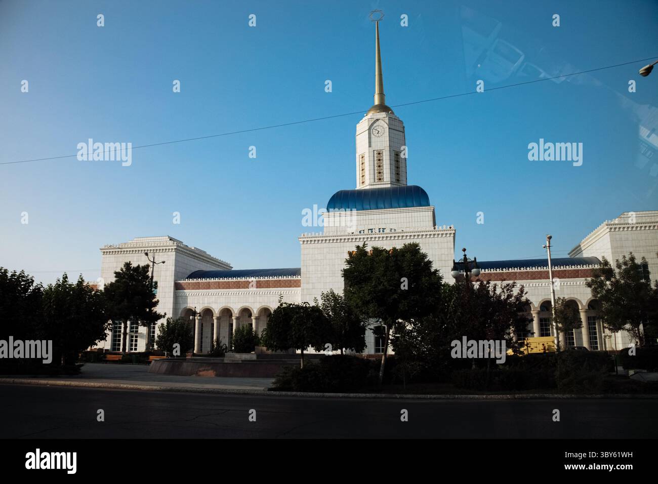 Gebäude im Stadtzentrum von Aschgabat, Turkmenistan, Asien Stockfoto