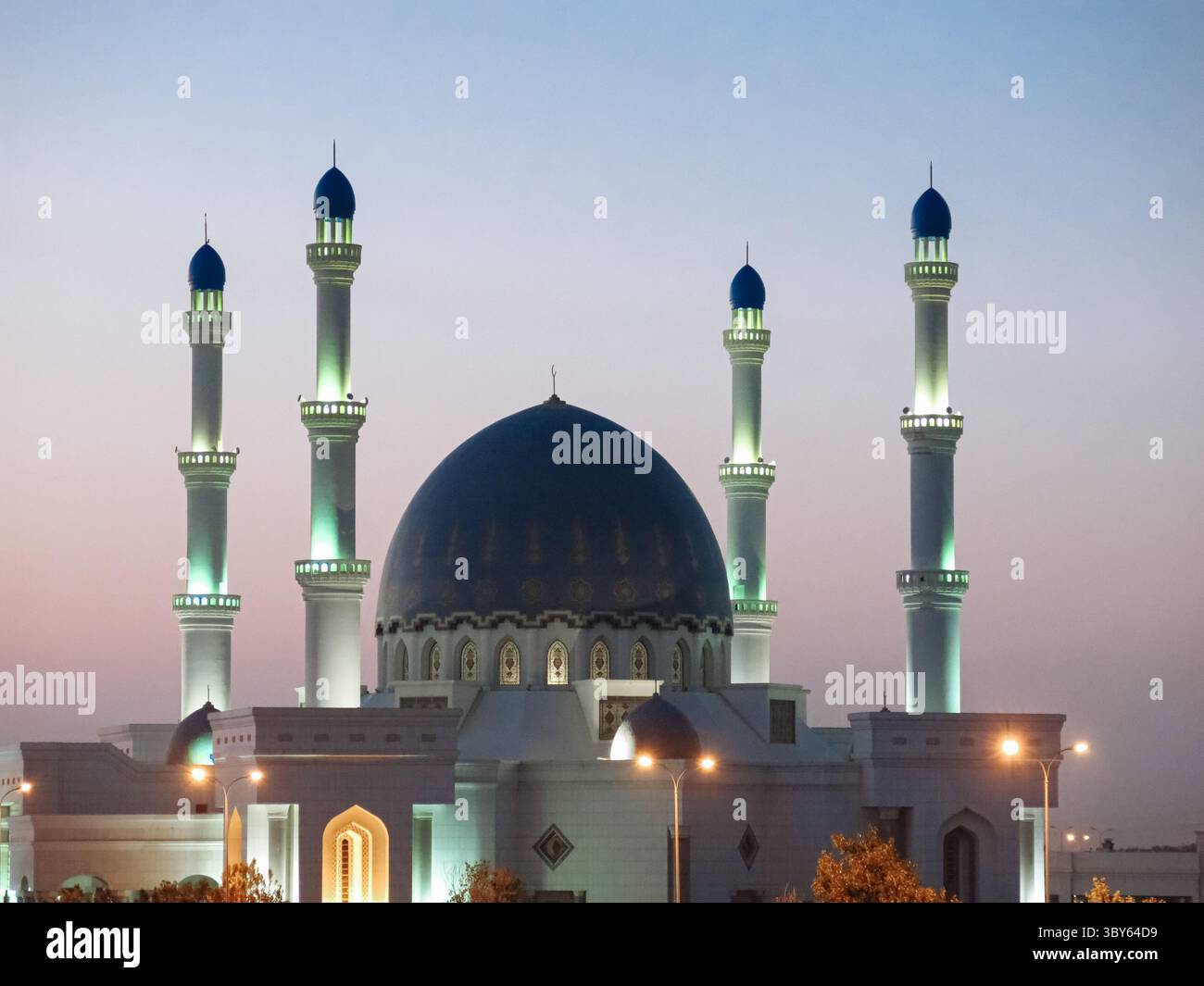 Moschee im Zentrum von Aschgabat, Turkmenistan, Asien Stockfoto