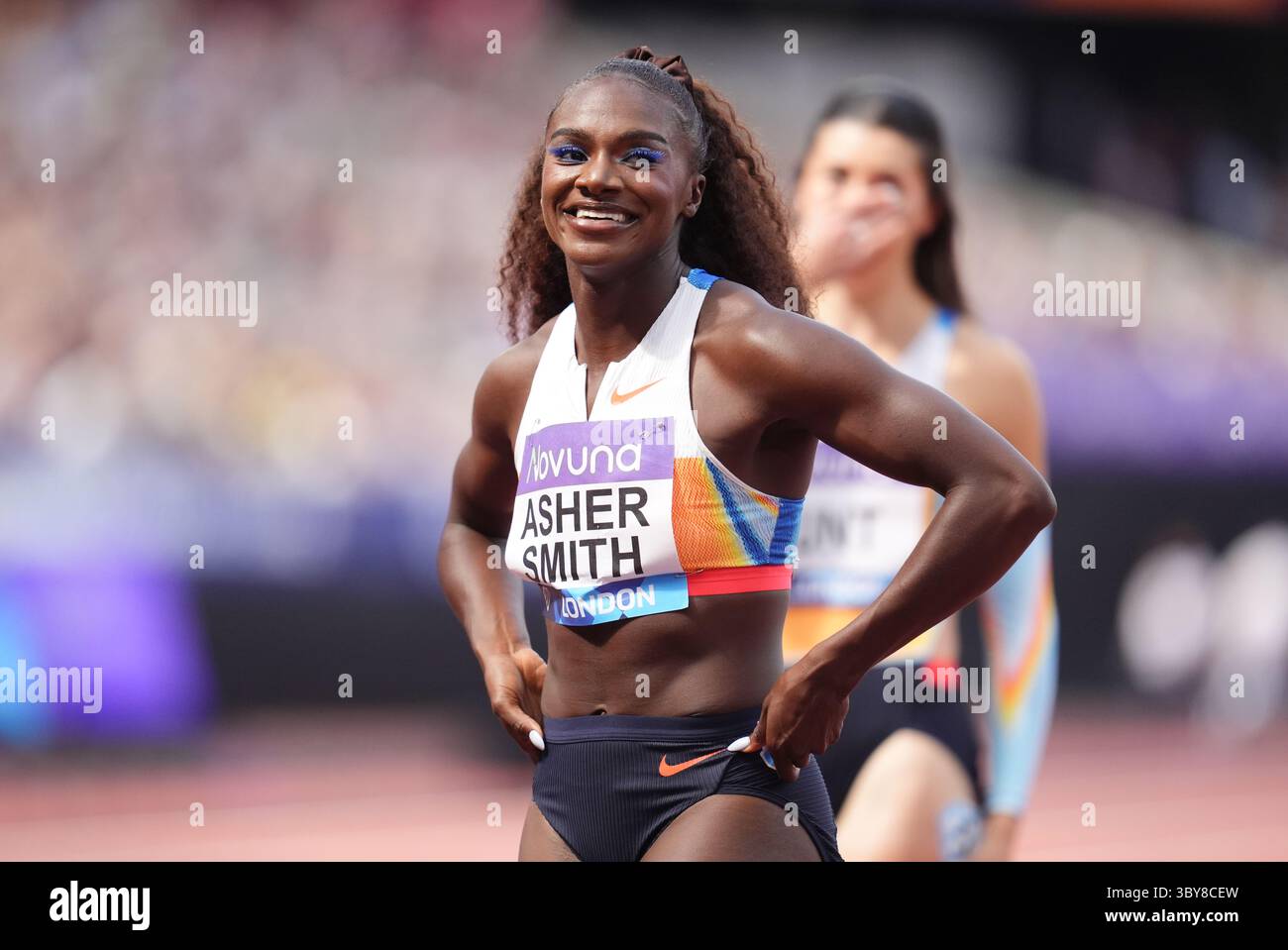 Die britische Dina Asher-Smith wurde Zweiter in den Women's 200m während der Wanda Diamond League Series London Athletics Meeting im Queen Elizabeth Olympic Park in London. Bilddatum: Samstag, 19. Juli 2025. Stockfoto