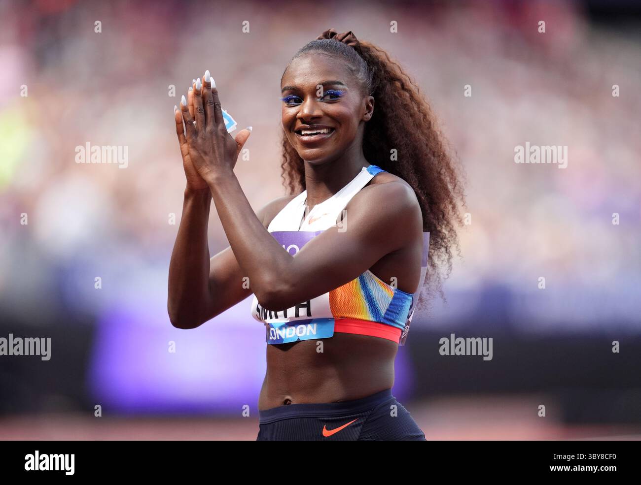 Die britische Dina Asher-Smith wurde Zweiter in den Women's 200m während der Wanda Diamond League Series London Athletics Meeting im Queen Elizabeth Olympic Park in London. Bilddatum: Samstag, 19. Juli 2025. Stockfoto