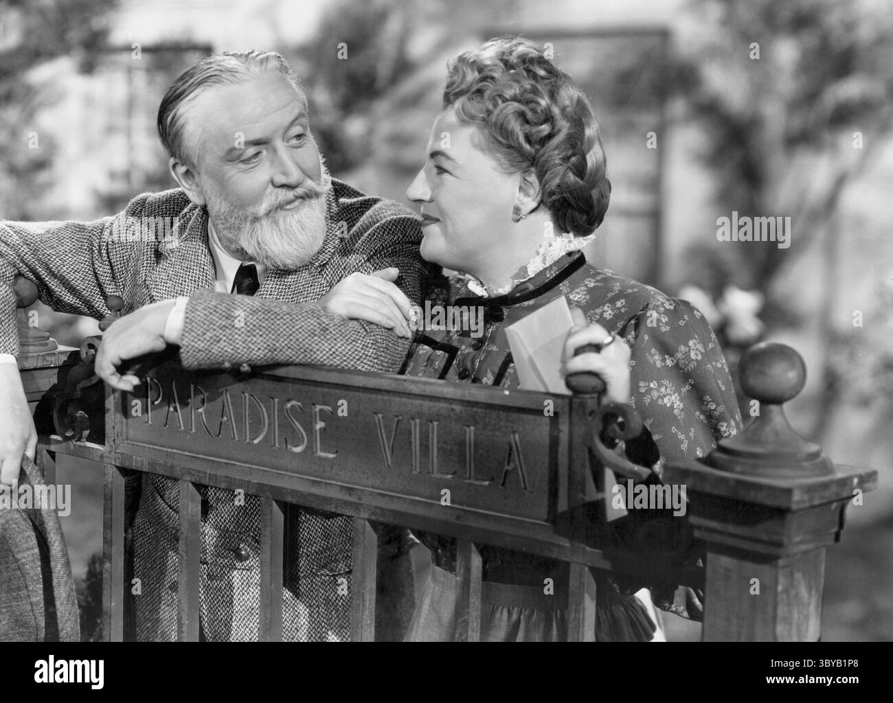 14. August 2020, USA: Monty Woolley, Gracie Fields, am Set des Films, „Heilige Ehe“, 20th Century-Fox, 1943 (Bild: © JT Vintage/Glasshouse Via ZUMA Press Wire) Stockfoto 14. August 2020, USA: Monty Woolley, Gracie Fields, am Set des Films, „Heilige Ehe“, 20th Century-Fox, 1943 (Bild: © JT Vintage/Glasshouse Via ZUMA Press Wire) Stockfoto