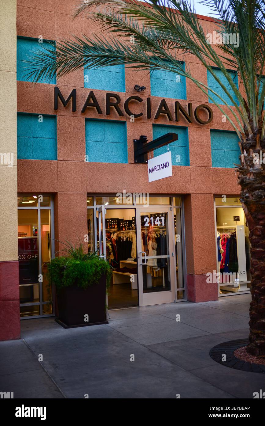 September 2016, Las Vegas, Nevada, Vereinigte Staaten: Las Vegas Premium Outlets North ist ein 540 000 Quadratmeter großes Einkaufszentrum in der Nähe der Innenstadt von Las Vegas (Kreditbild: © Nano Calvo/VW Pics Via ZUMA Press Wire) Stockfoto