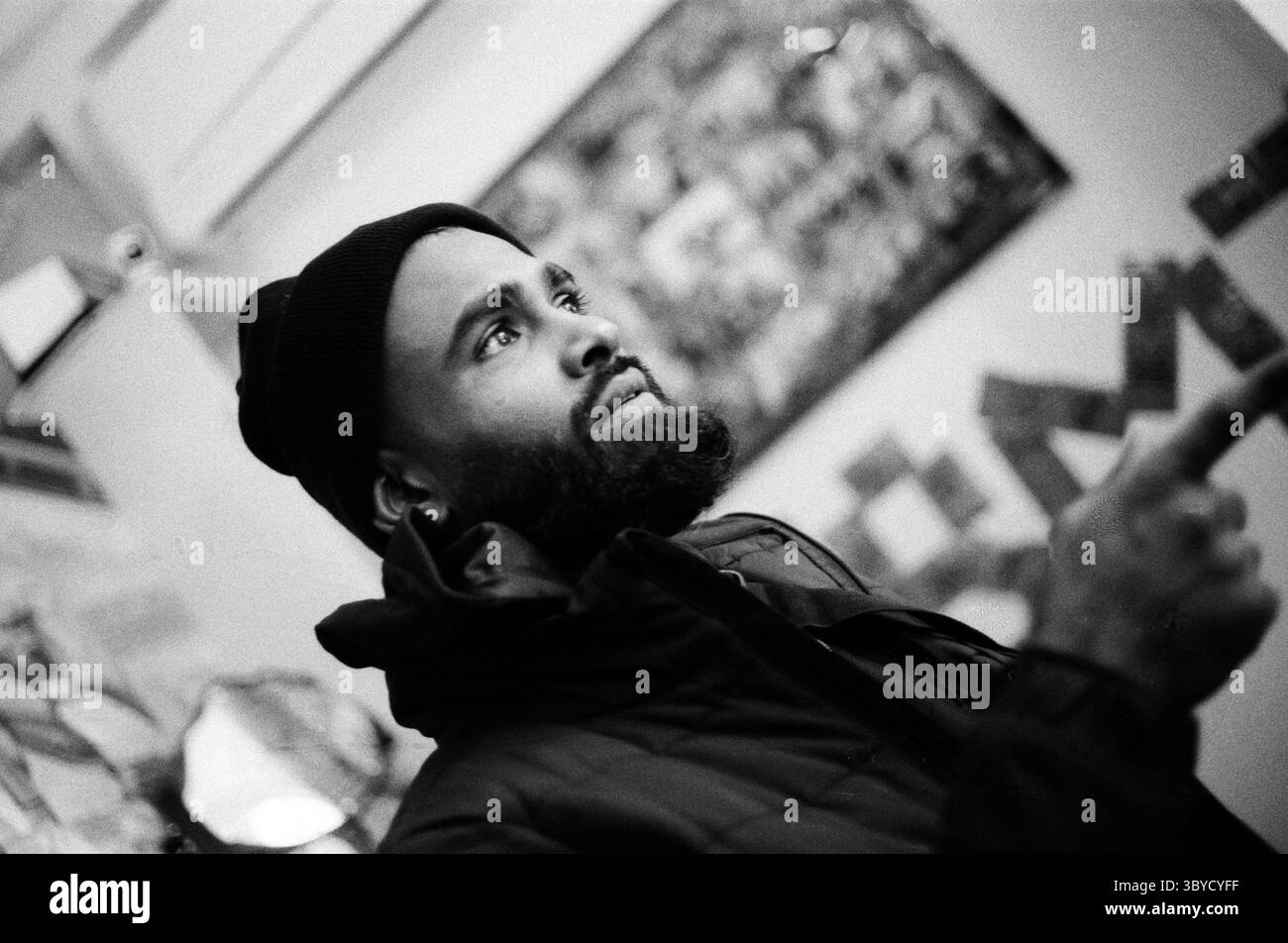 26. Februar 2022, New York, NY, USA: Fighter DILLAN JOUCOO. Muay Thai Boxstudio. (Bild: © John Marshall Mantel/ZUMA Press Wire) Stockfoto