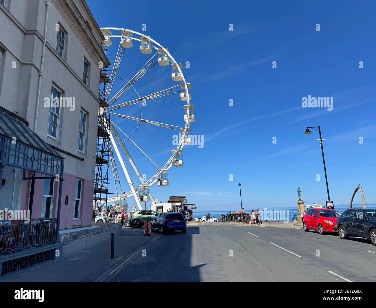 Die Big Wheel Attraktion in Whitby am West Cliff Stockfoto