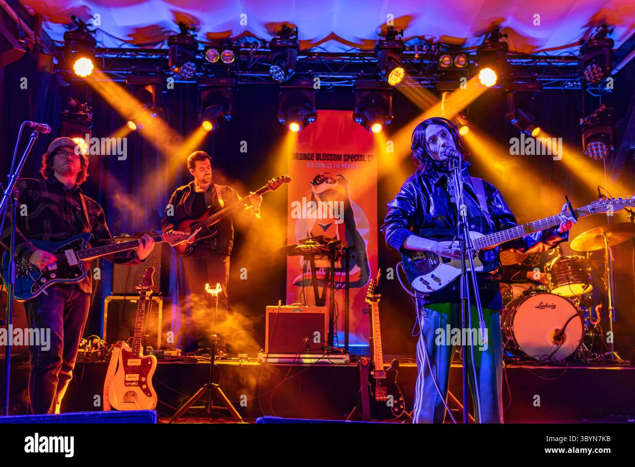 King Hannah King Hannah live beim Orange Blossom Special Festival, Beverungen, Deutschland King Hannah live beim Orange Blossom Special Festival, BE Stockfoto