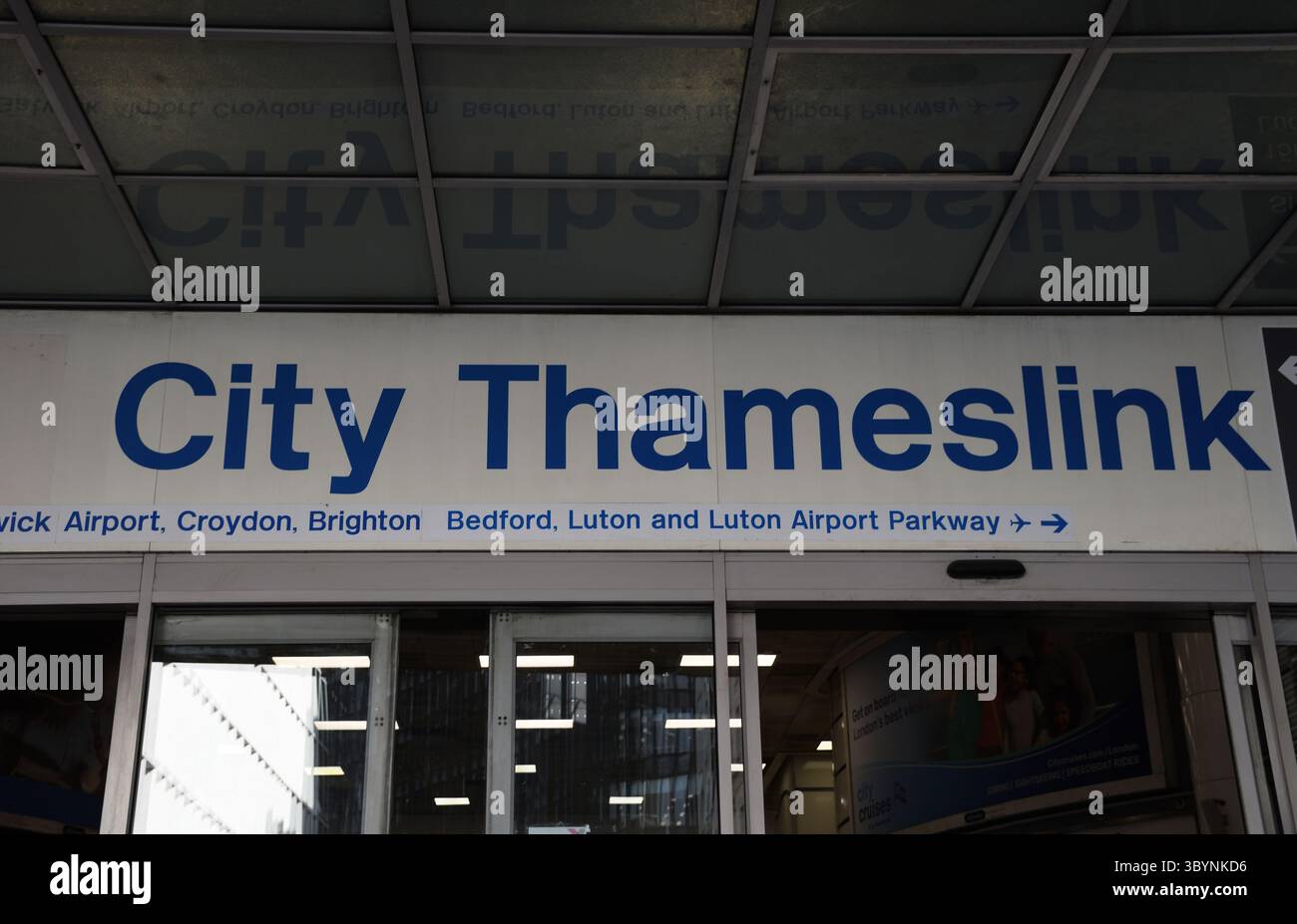 Eintritt zur City Thameslink Overground Station; London, Großbritannien Stockfoto