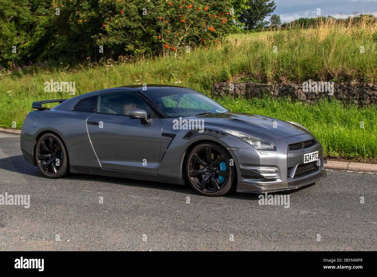 2010 Grau Nissan GT-R Premium Edition S-A V6 485 Auto Car Coupé Benzinmotor 3799 ccm; auf der Wheels Up North Weekender Motorshow für Sammler und Enthusiasten. Kendal, Großbritannien Stockfoto