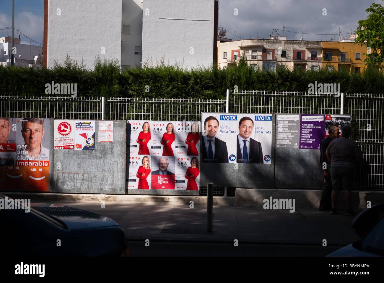 Politische Plakate für Wahlen in Oliva Spanien Stockfoto