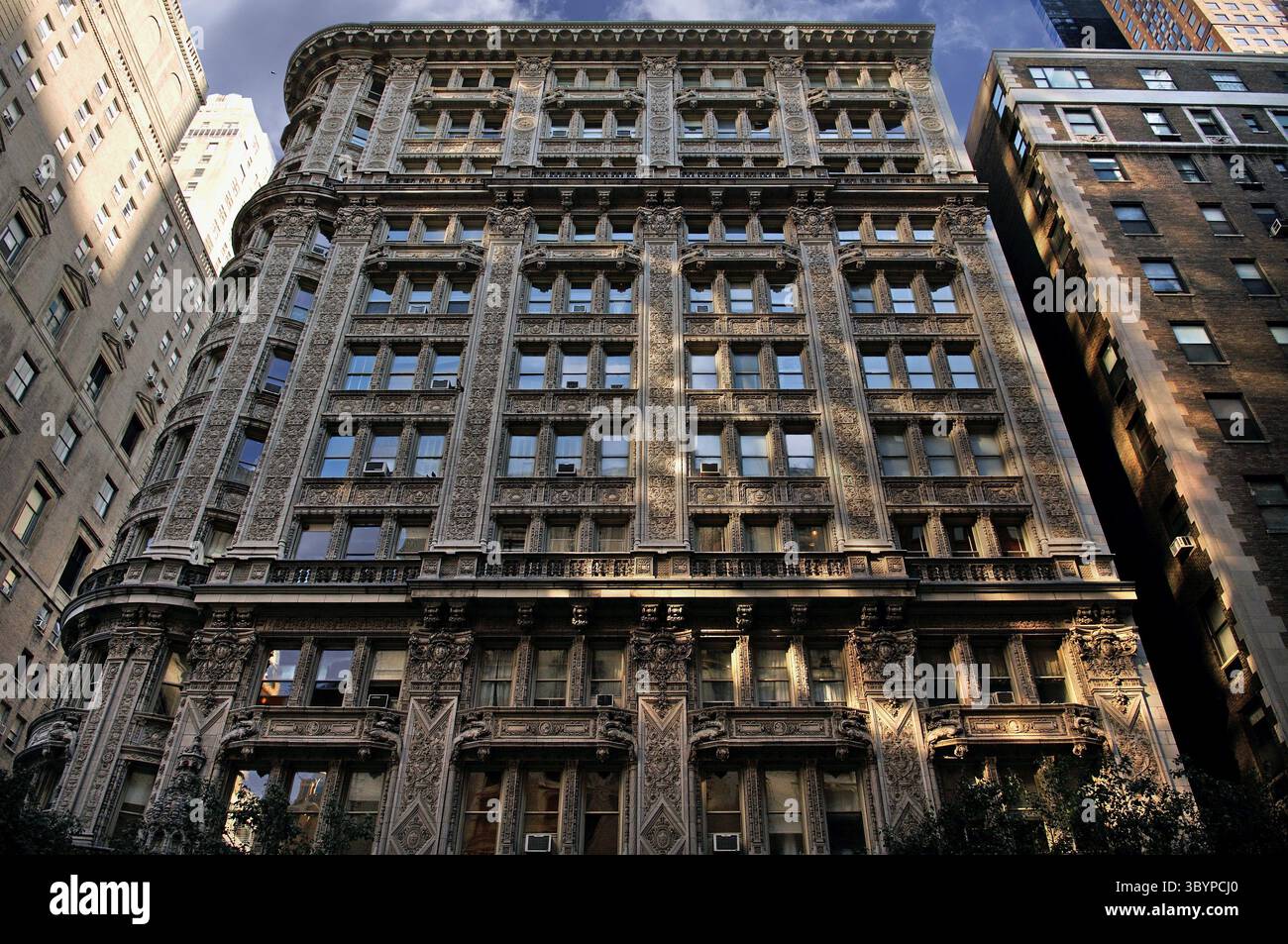 Dekorative Terrakotta-Fassade im französischen Renaissance-Stil, New York City, USA Stockfoto