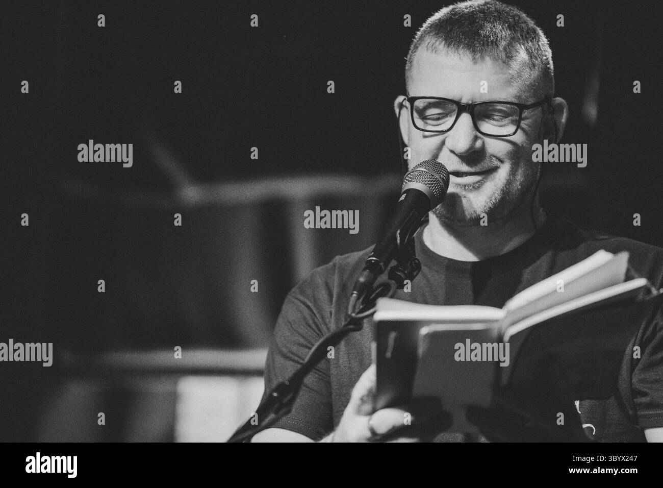Roy (der Dichter) im Leaf in der Bold Street, Liverpool 18.07.2025 Stockfoto
