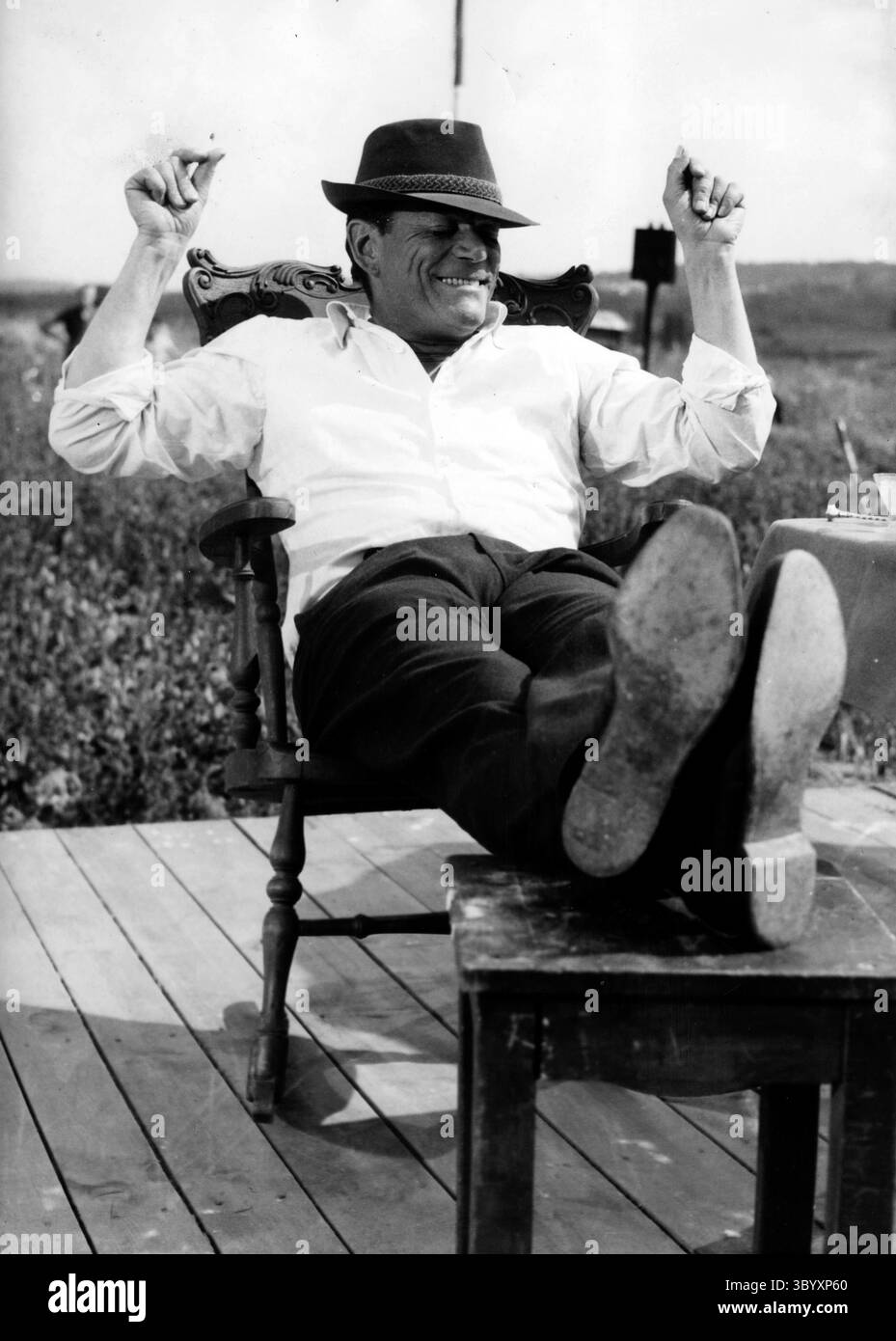 1. April 1973: EDDIE CONSTANTINE (* 29. Oktober 1917 in Los Angeles, Kalifornien, 25. Februar 1993 in Wiesbaden) war ein französischer Schauspieler und Sänger, der seine Karriere in Europa verbrachte. (Kreditbild: © Keystone Press Agency/ZUMA Press Wire) Stockfoto