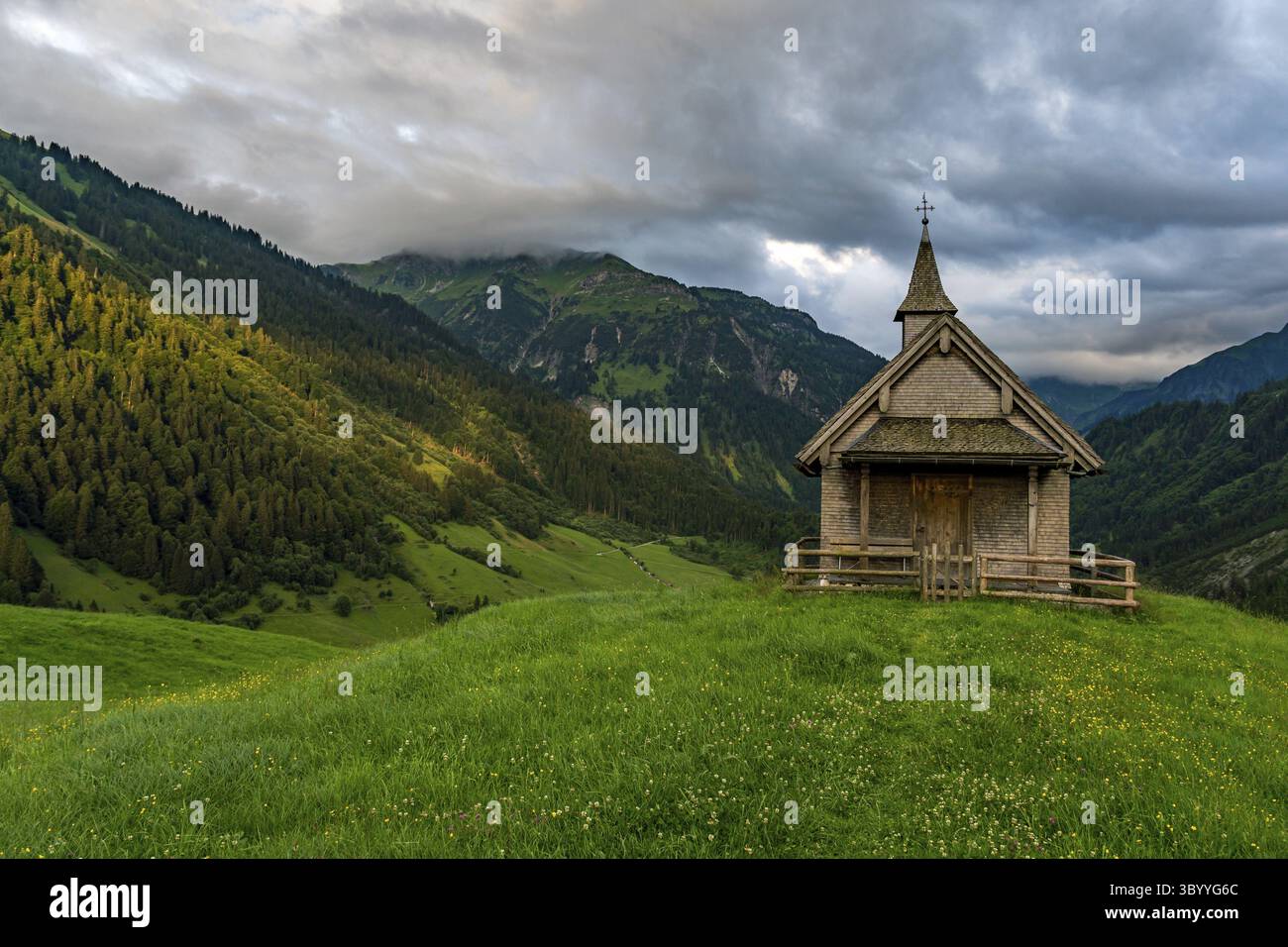 Tolle Bergtour zum Tobermann Gipfel in Vorarlberg Österreich ab Schoppernau Stockfoto
