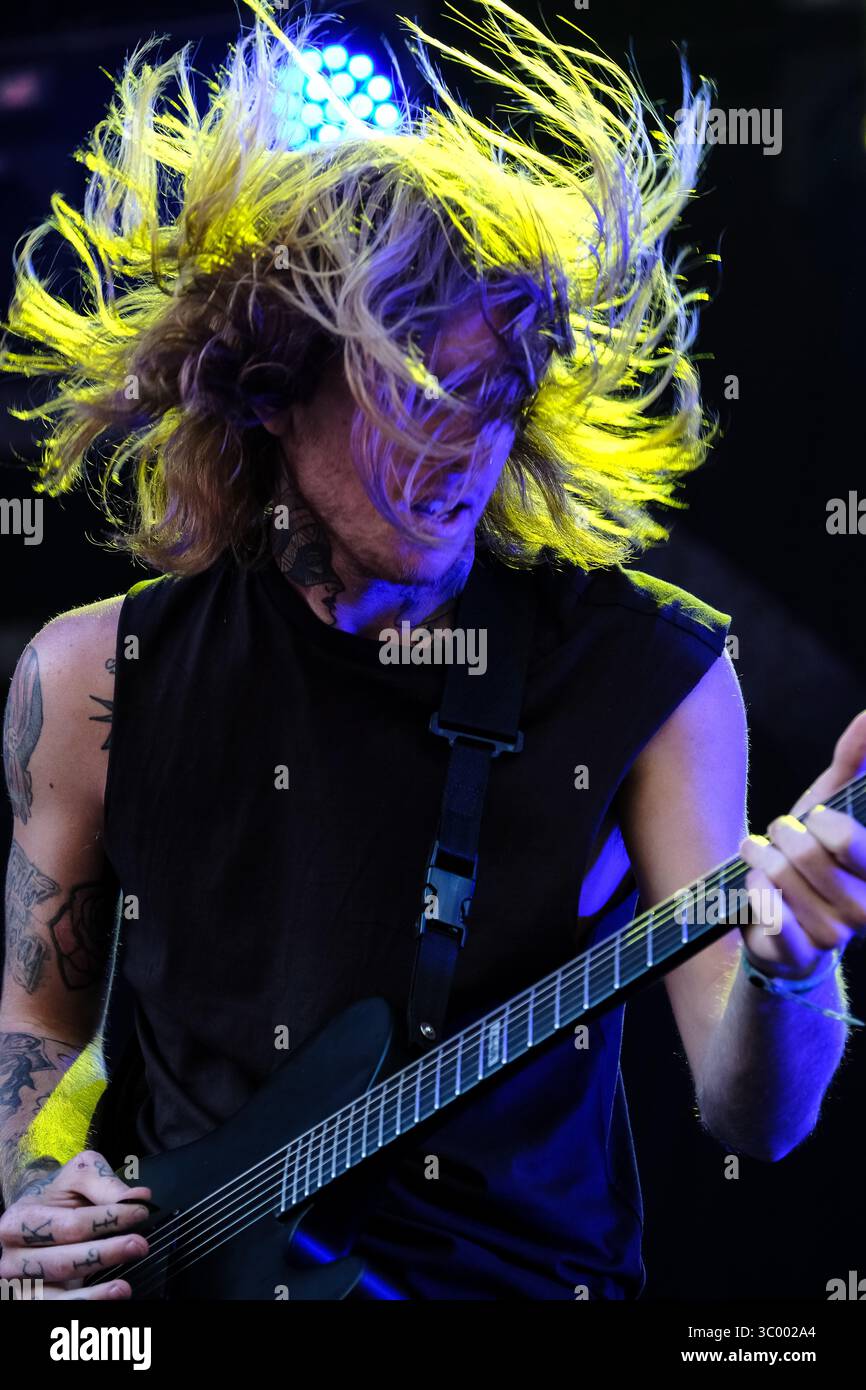 8. Juni 2017 - Interlaken, England, Schweiz - die amerikanische Metalcore-Band von MICE and Men gibt ein Live-Konzert beim Schweizer Musikfestival Greenfield Festival 2017 in Interlaken. Hier ist Gitarrist Alan Ashby live auf der Bühne zu sehen. Schweiz, 08/06 2017. (Foto: © Tilman Jentzsch/Gonzales Foto via ZUMA Press) Stockfoto