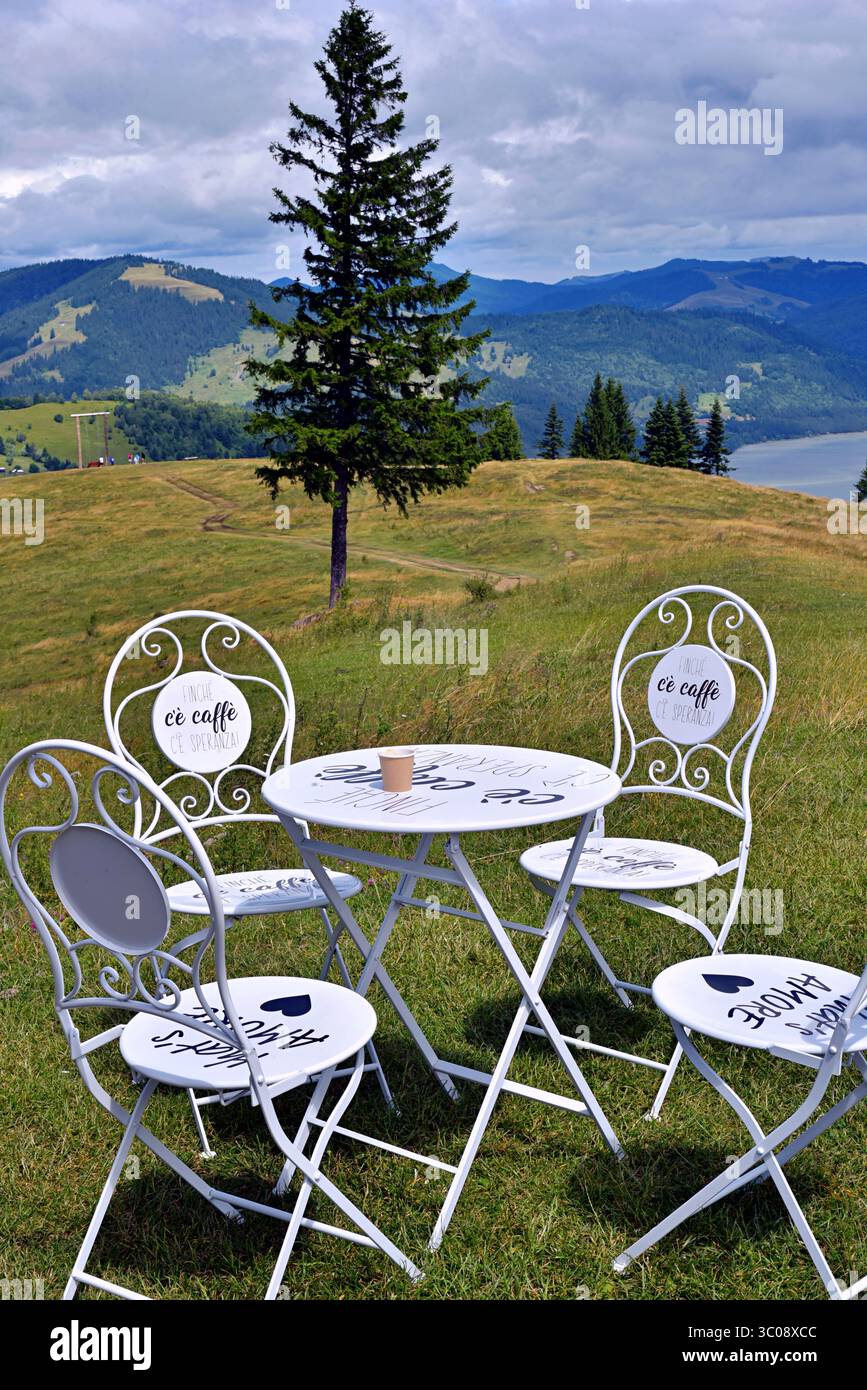 Kaffeeplatz in den Karpaten Stockfoto