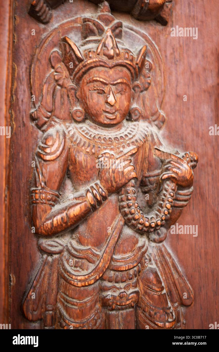 Holzreliefskulptur Global Vipassana Pagode gorai borivali mumbai maharashtra indien Stockfoto
