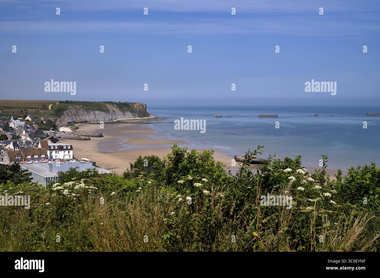 Chaos Coast, Phoenix Caissons, Caissons, Betonkisten, wurden im Meer als Wellenbrecher und als improvisierter Hafen, Mulberry B Harbour, Mu, verwendet Stockfoto